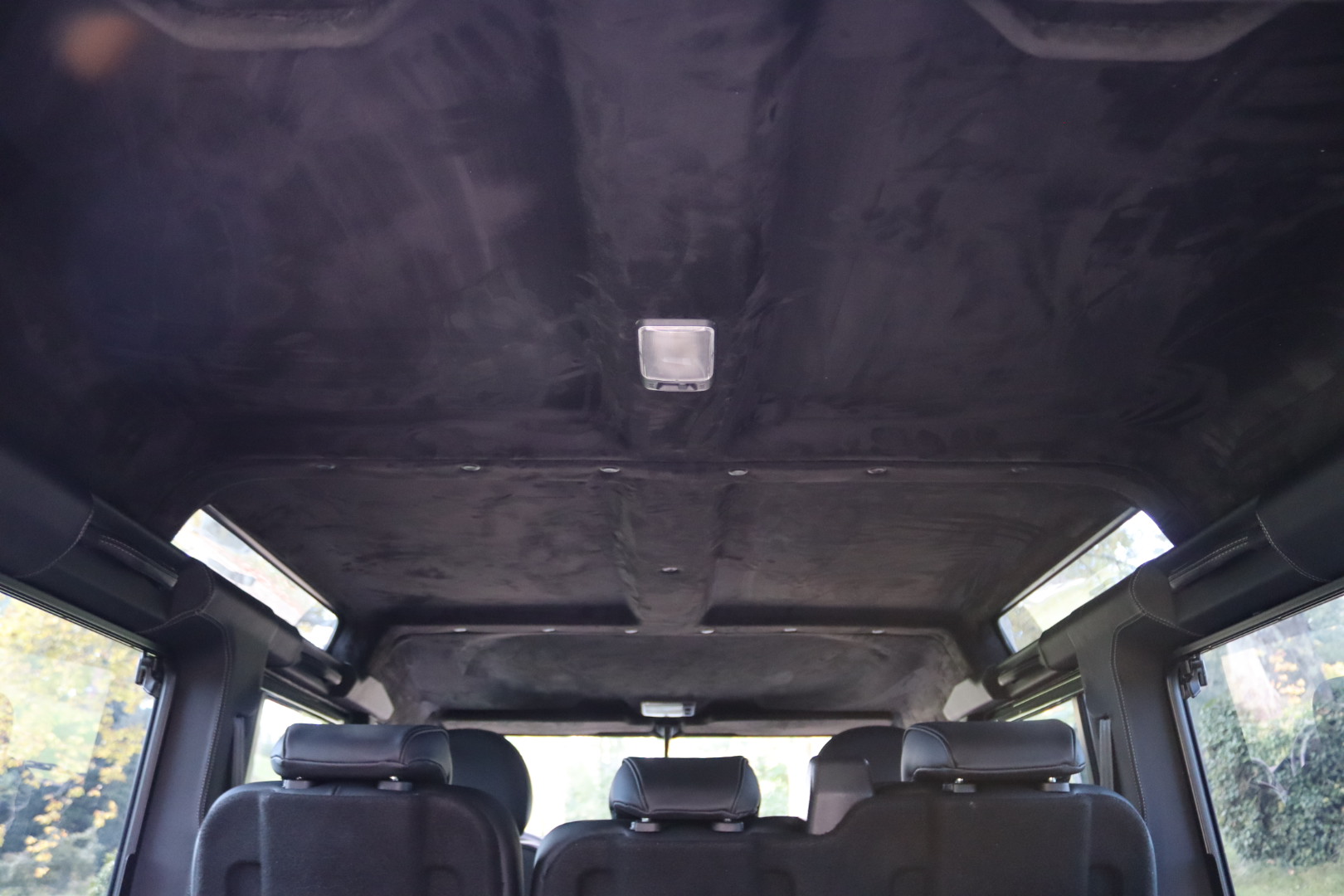 Photo Land Rover Defender 110 td4 2.2 SW 5 places "Keswick Green" TVA RECUPERABLE
