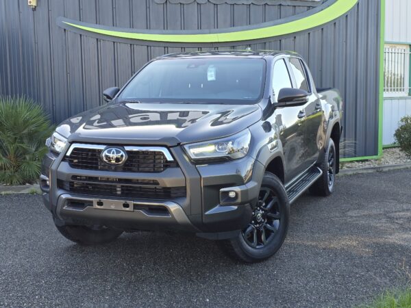 1082  Toyota Hilux 4 places 2.8 204 D-4d Double Cabine Invincible 4WD 2024 Full Options Caméras 360°/Cuir/Boite automatique