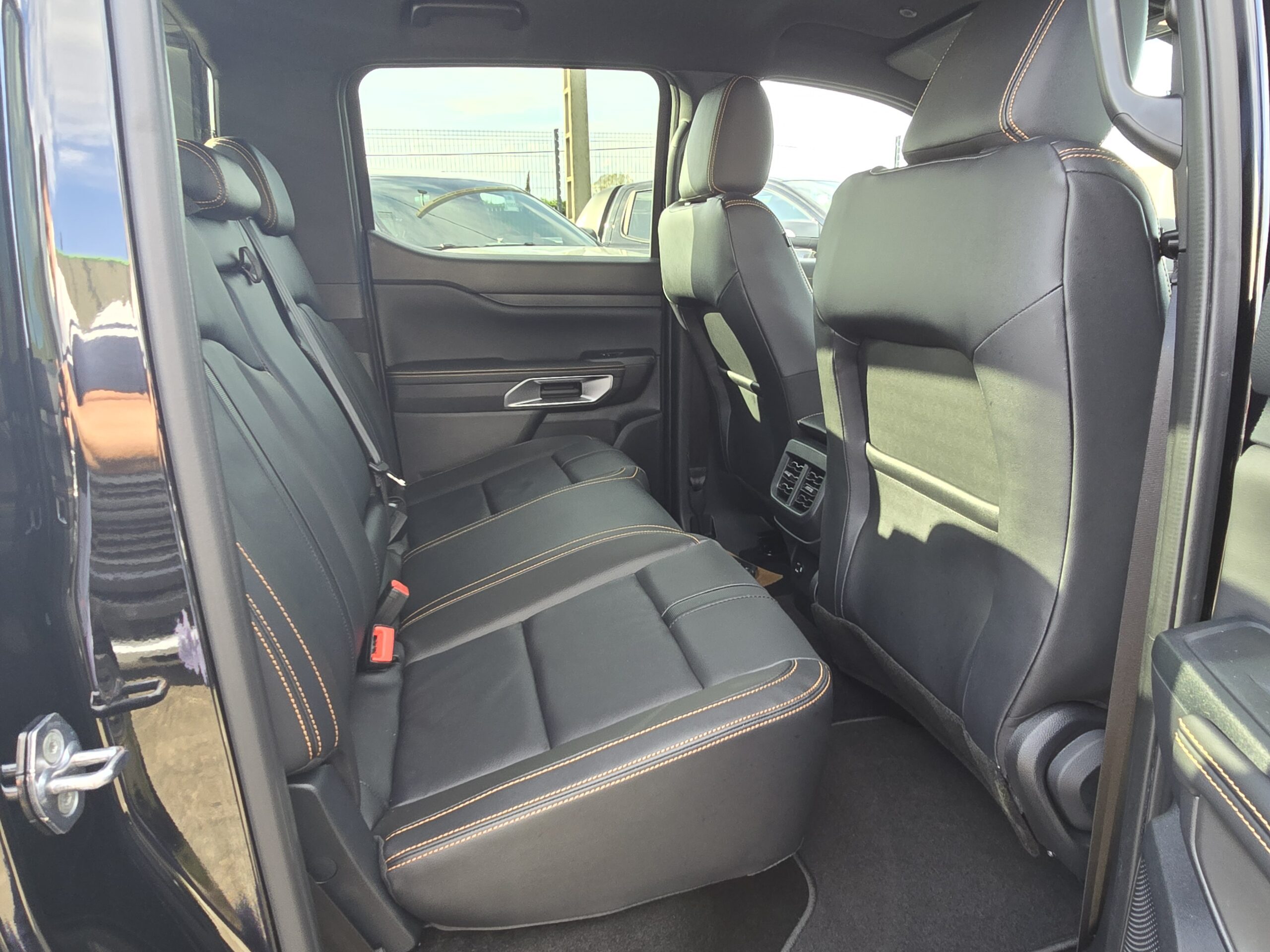 Photo Ford Ranger Wildtrak Double Cabine 2.0 ECOBLUE 205 CH TVA RECUPERABLE Garantie 5 ans