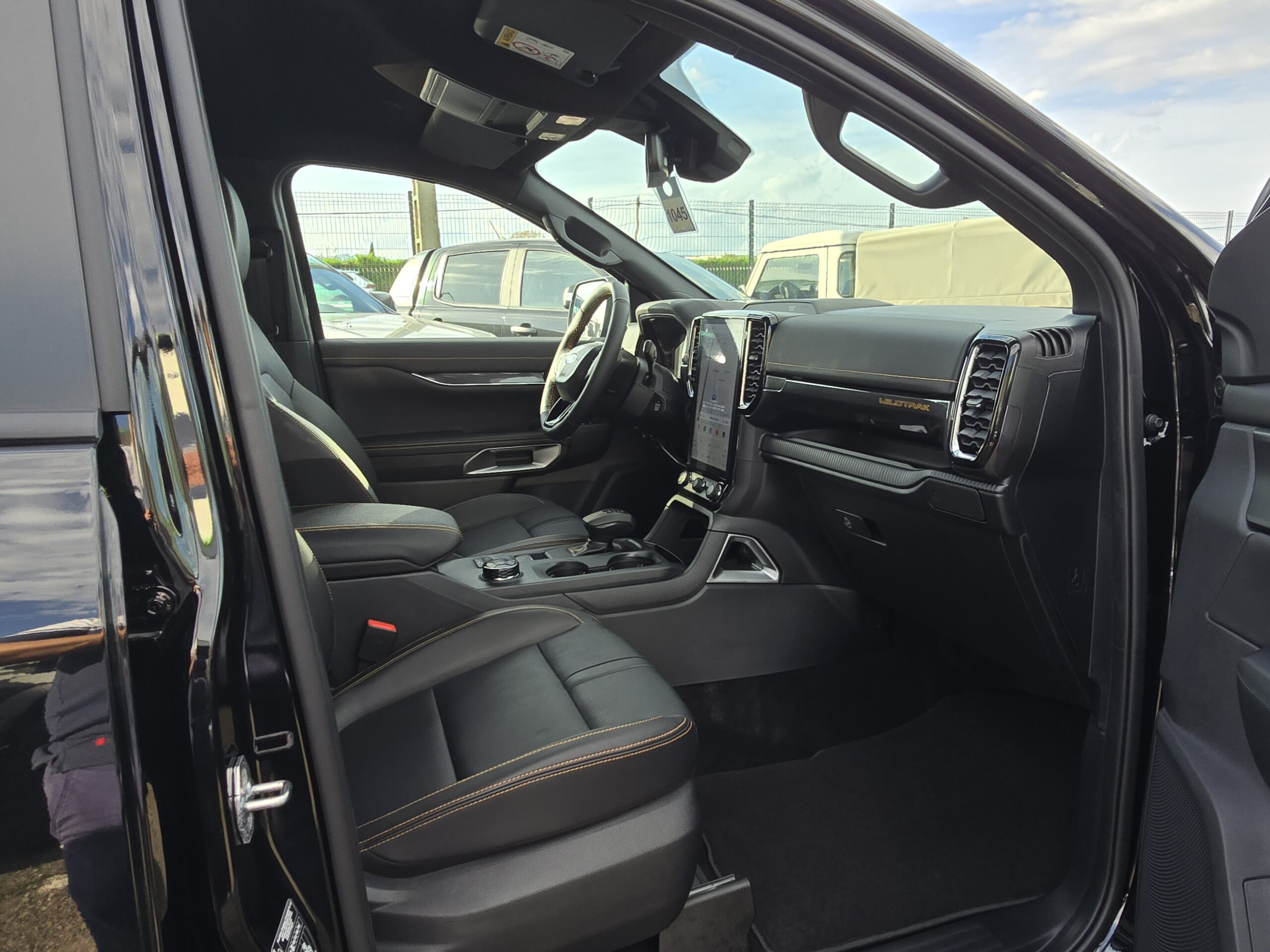 Photo Ford Ranger Wildtrak Double Cabine 2.0 ECOBLUE 205 CH TVA RECUPERABLE Garantie 5 ans