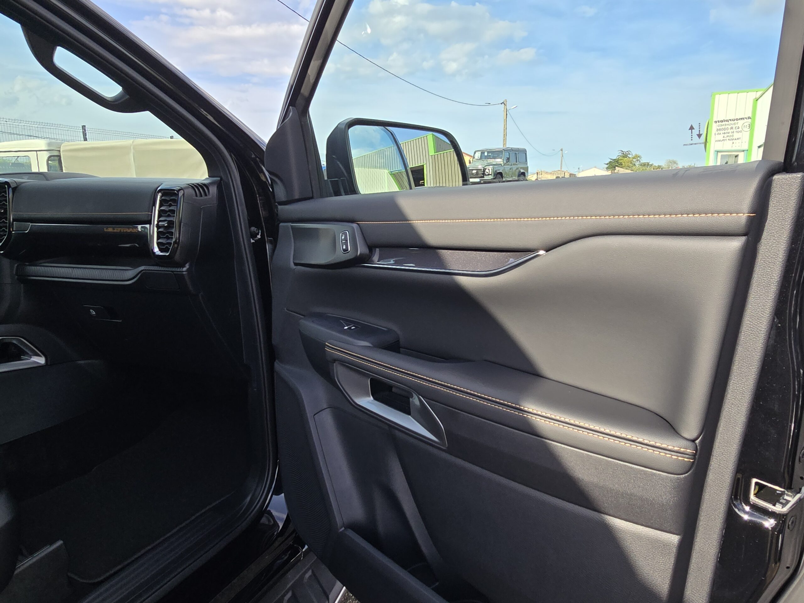 Photo Ford Ranger Wildtrak Double Cabine 2.0 ECOBLUE 205 CH TVA RECUPERABLE Garantie 5 ans