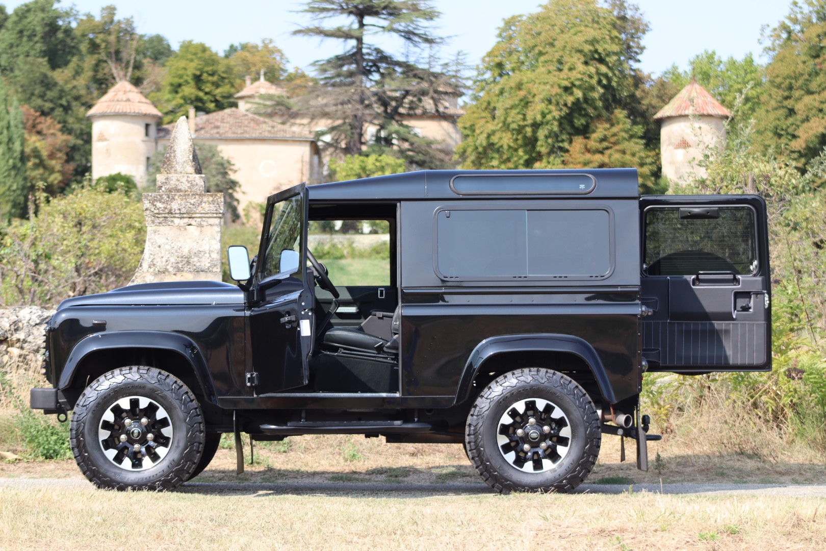 Photo Land Rover Defender 90 td4 2.2 sw 4 places