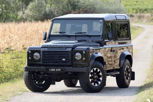 Land Rover Defender 90 td4 2.2 sw 4 places