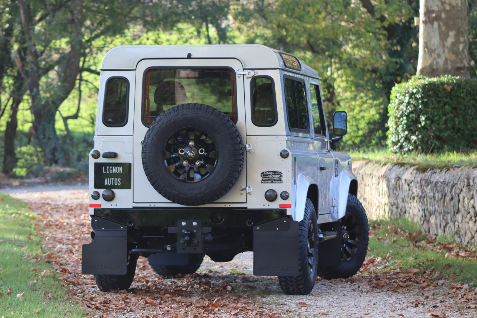 Photo Land Rover Defender 90 td4 sw 4 places "Indus Silver"