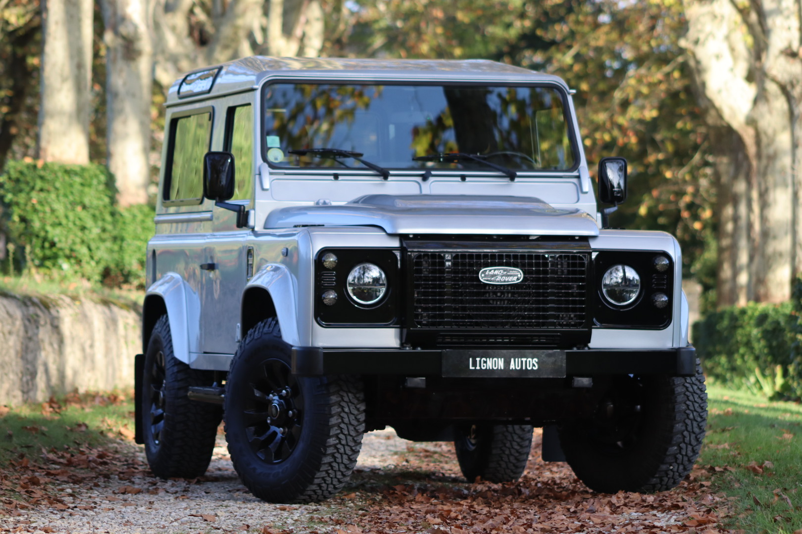 Photo Land Rover Defender 90 td4 sw 4 places "Indus Silver"