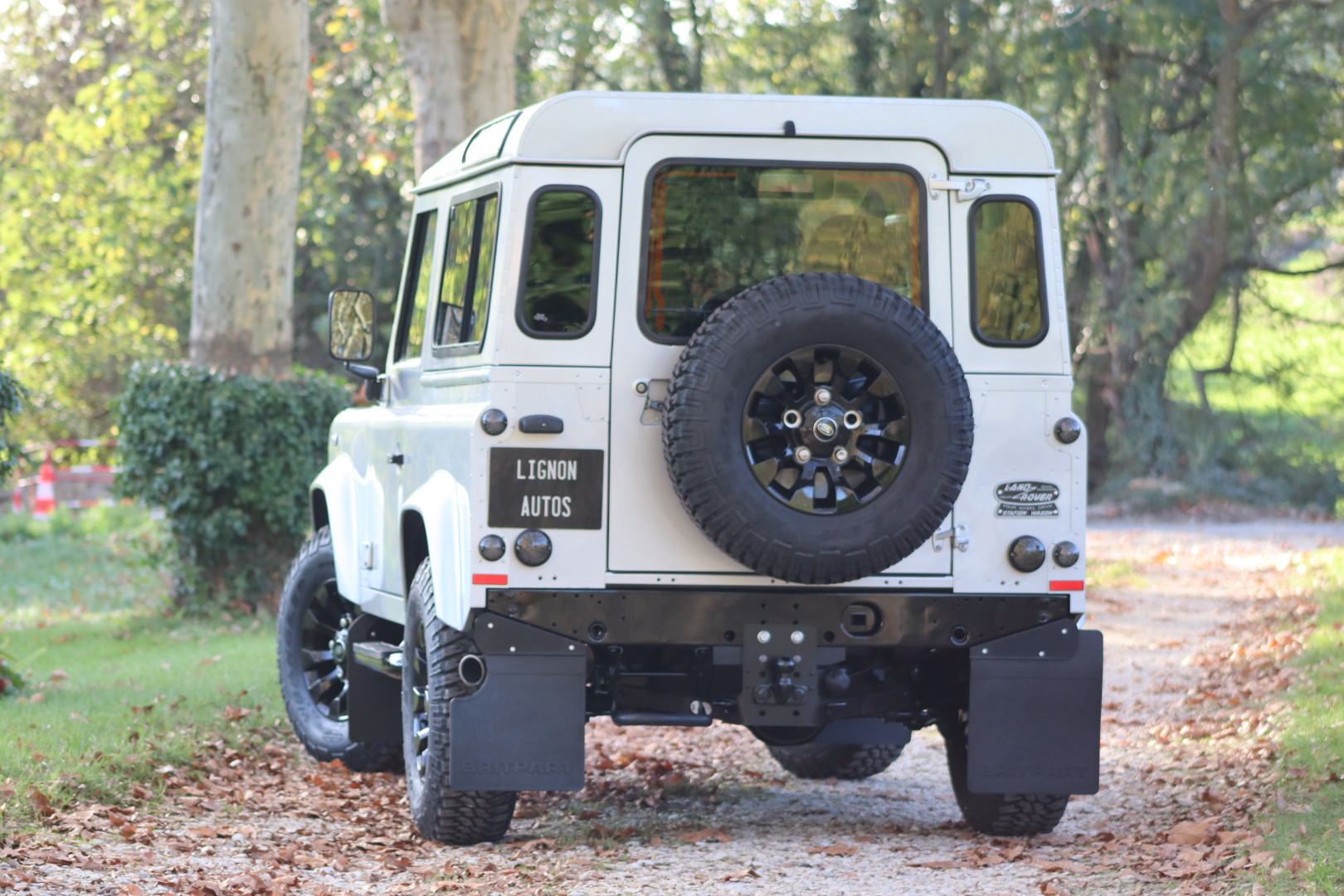 Photo Land Rover Defender 90 td4 sw 4 places "Indus Silver"