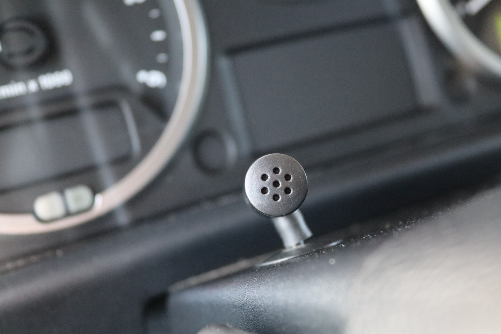 Photo Land Rover Defender 90 td4 sw 4 places "Indus Silver"