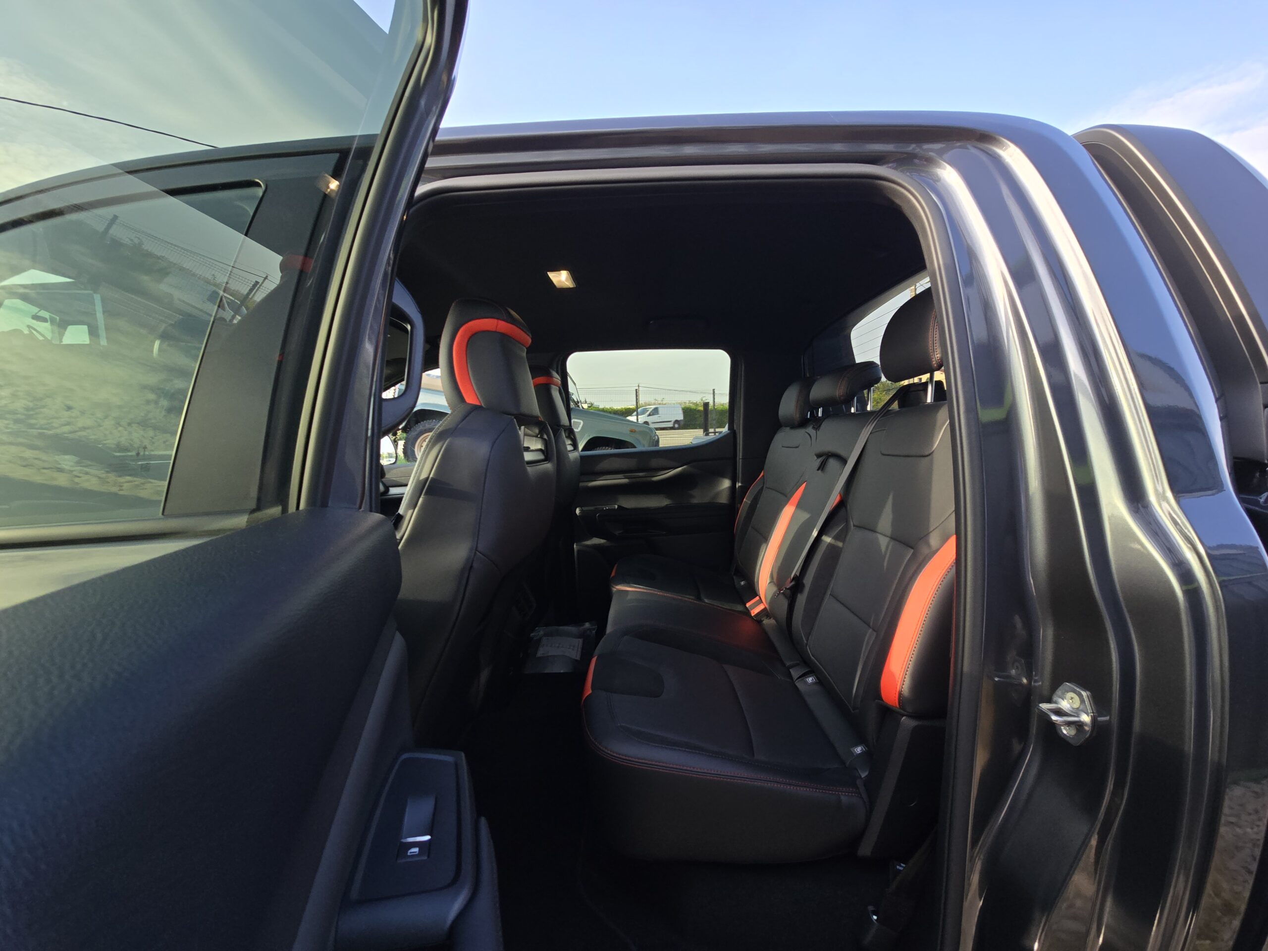 Photo NOUVEAU FORD RANGER RAPTOR 2024 2.0 DIESEL 210 CV BVA10 Garantie 5 ans TVA RECUPERABLE