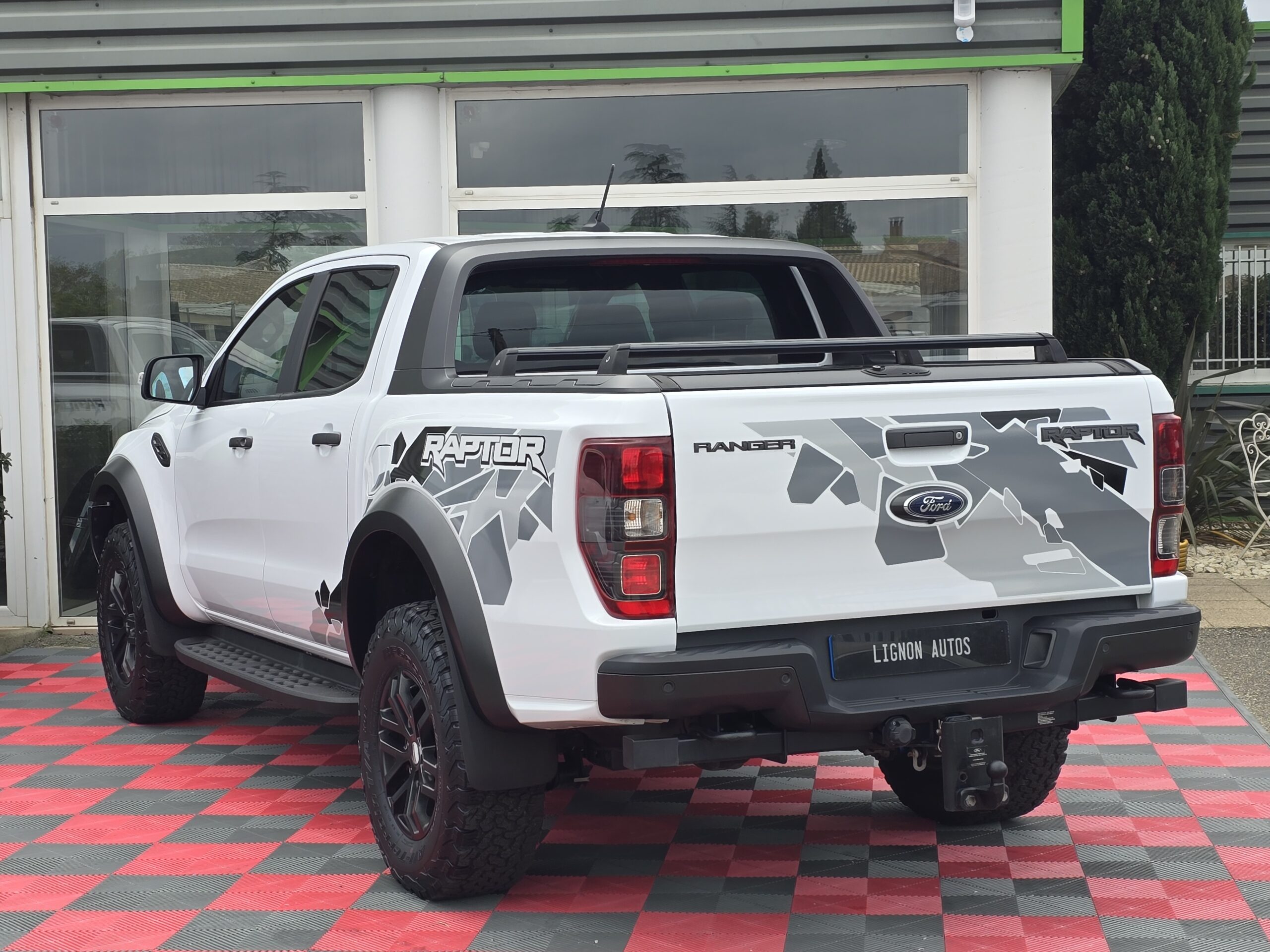 Photo Ford Ranger Raptor Double Cabine 2.0 TDCi 213 EcoBlue BVA10 + Webastoo 1er main - 26 200km