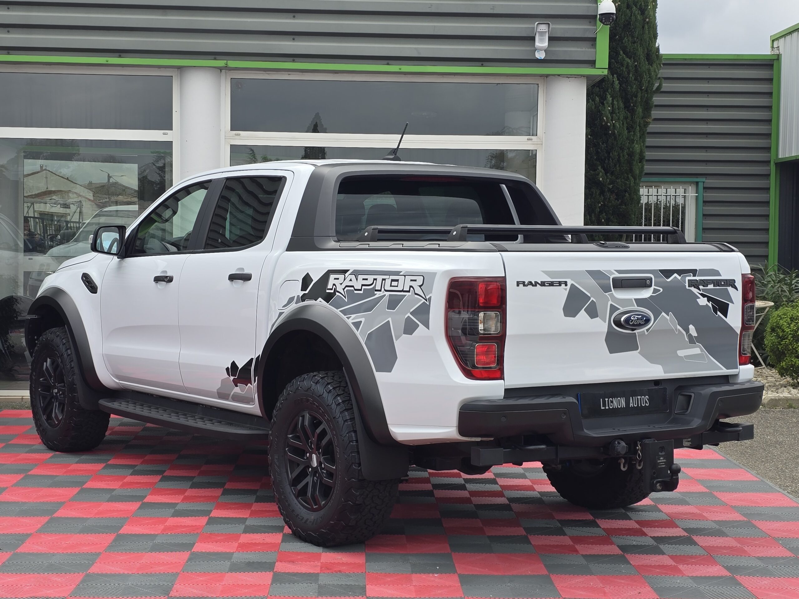 Photo Ford Ranger Raptor Double Cabine 2.0 TDCi 213 EcoBlue BVA10 + Webastoo 1er main - 26 200km