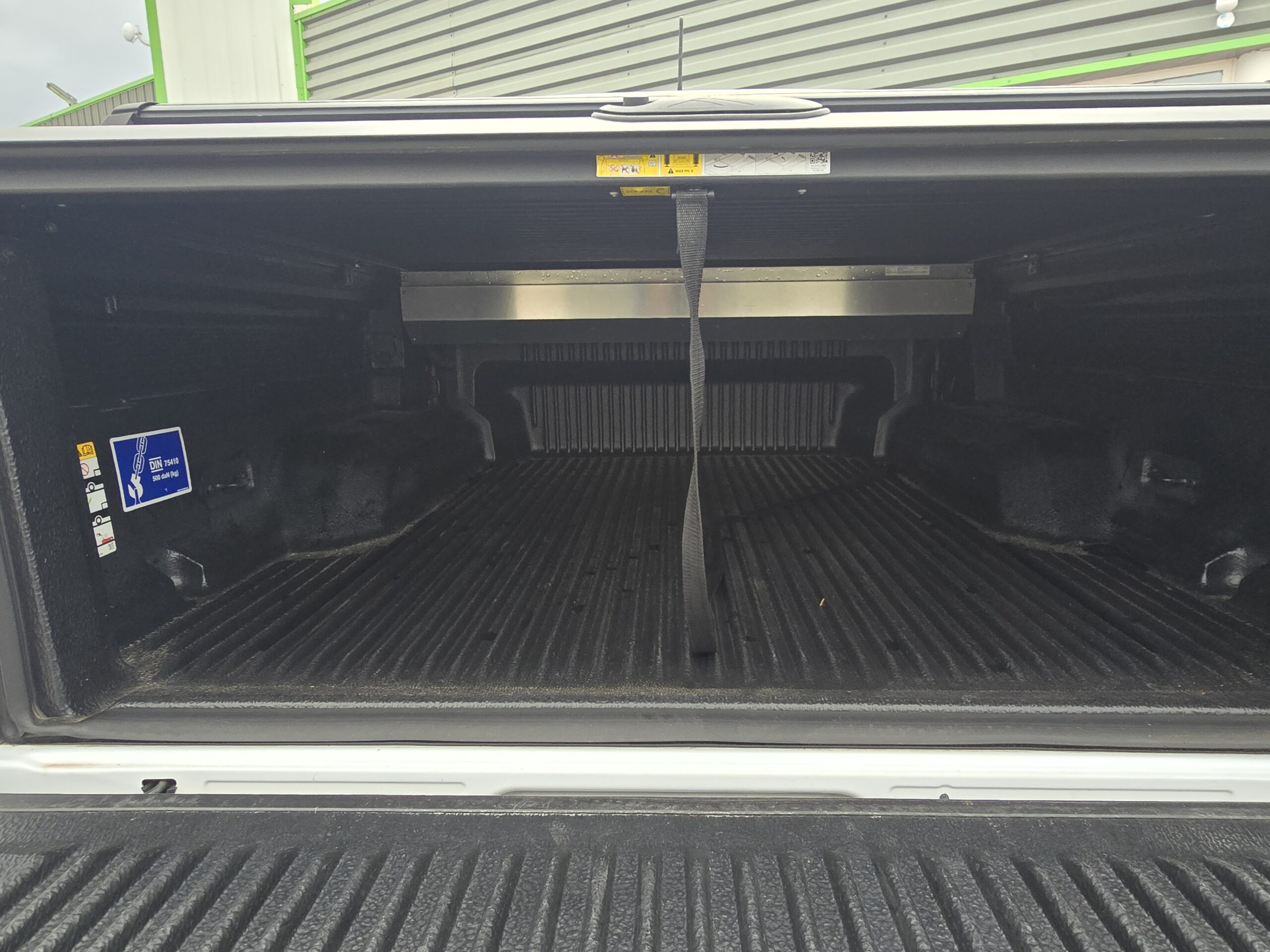 Photo Ford Ranger Raptor Double Cabine 2.0 TDCi 213 EcoBlue BVA10 + Webastoo 1er main - 26 200km
