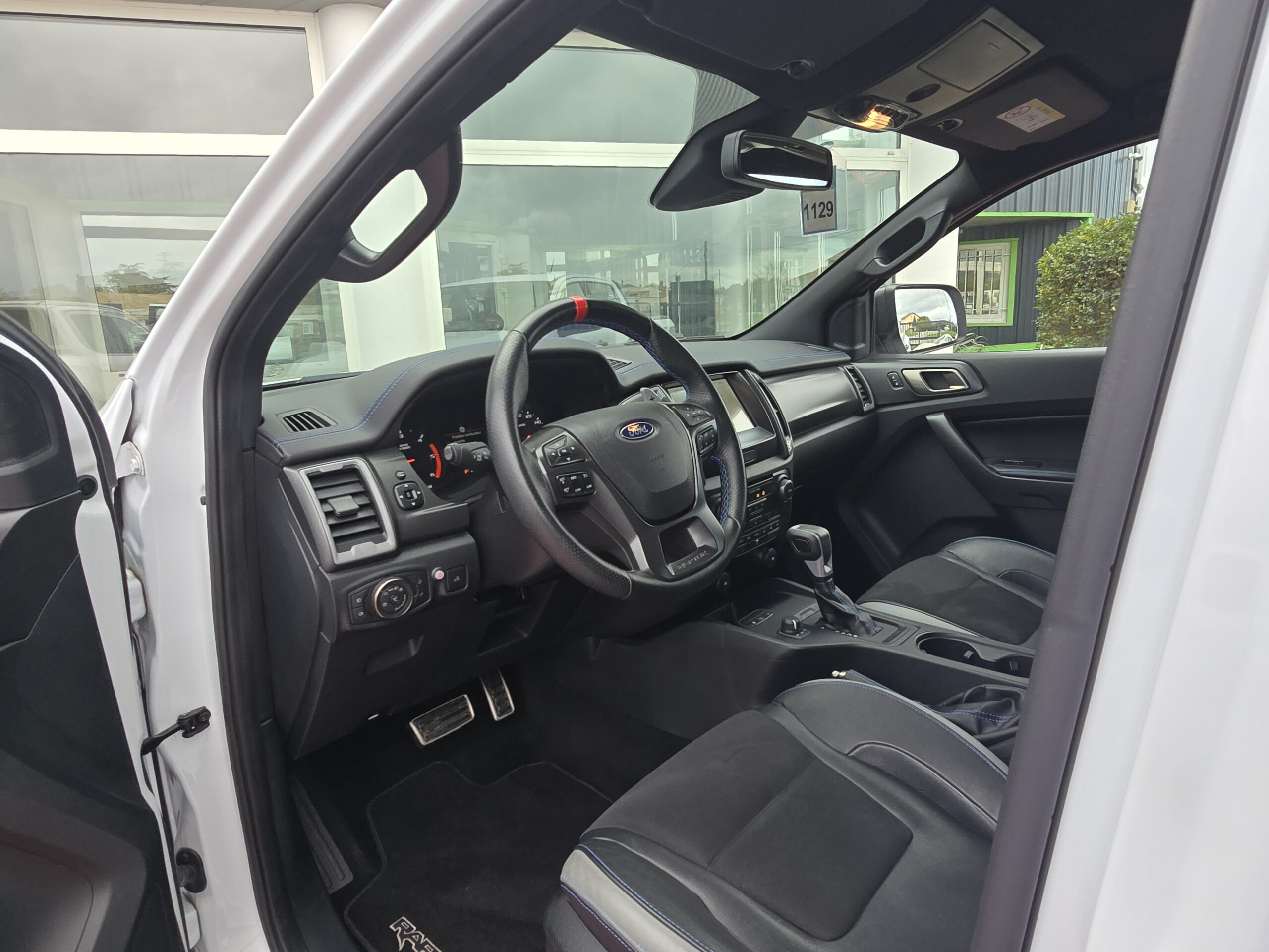 Photo Ford Ranger Raptor Double Cabine 2.0 TDCi 213 EcoBlue BVA10 + Webastoo 1er main - 26 200km