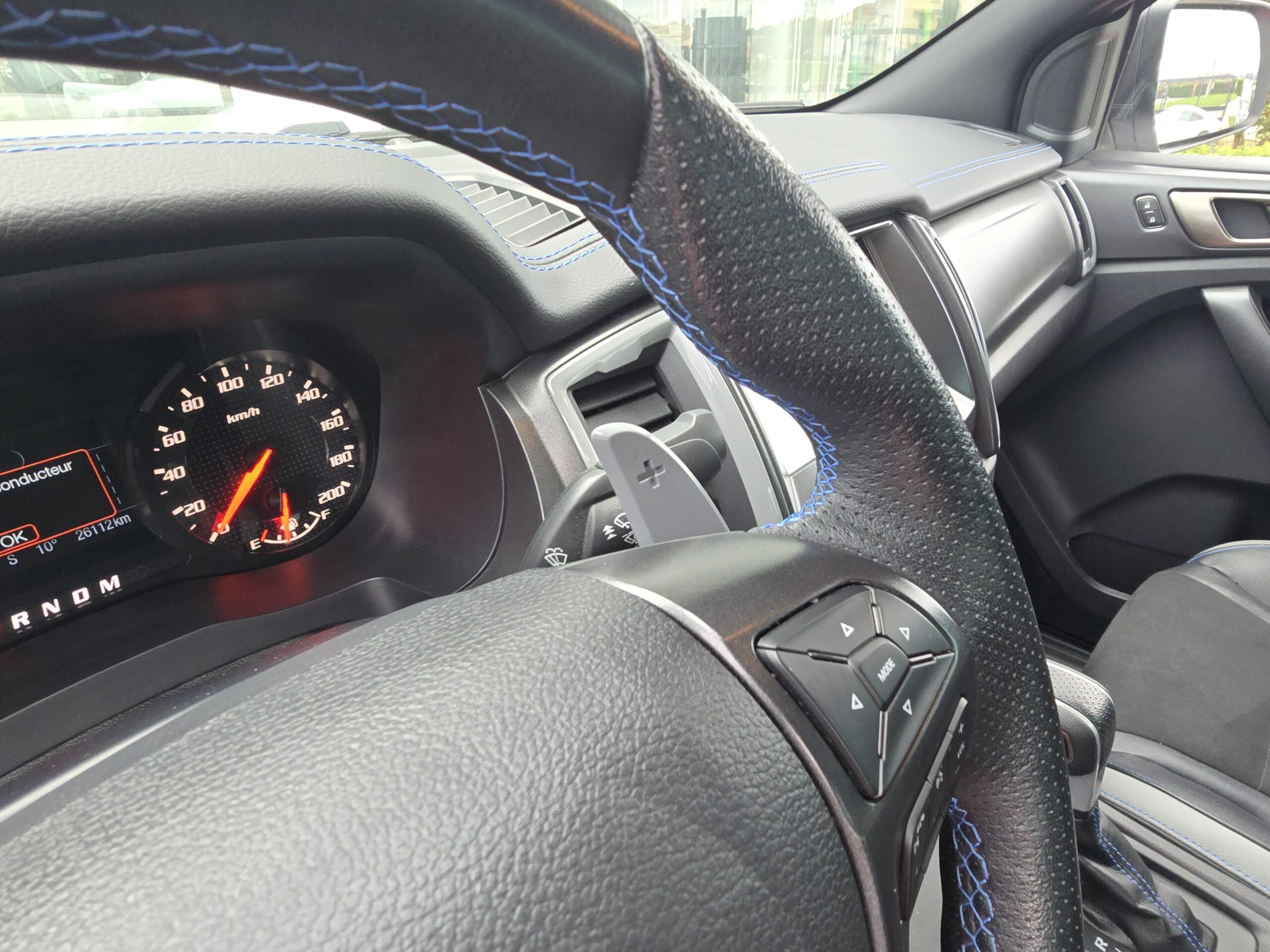 Photo Ford Ranger Raptor Double Cabine 2.0 TDCi 213 EcoBlue BVA10 + Webastoo 1er main - 26 200km