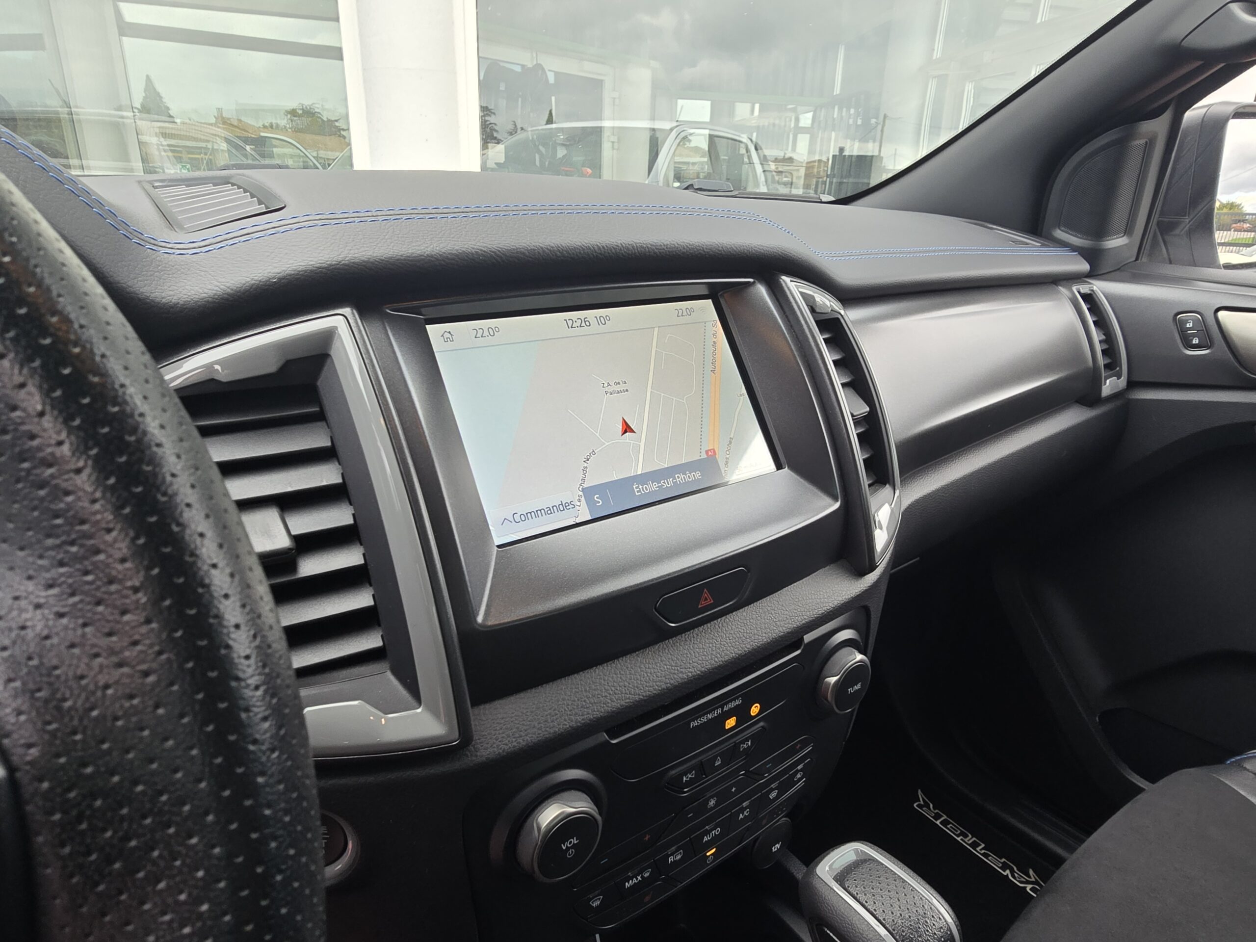 Photo Ford Ranger Raptor Double Cabine 2.0 TDCi 213 EcoBlue BVA10 + Webastoo 1er main - 26 200km