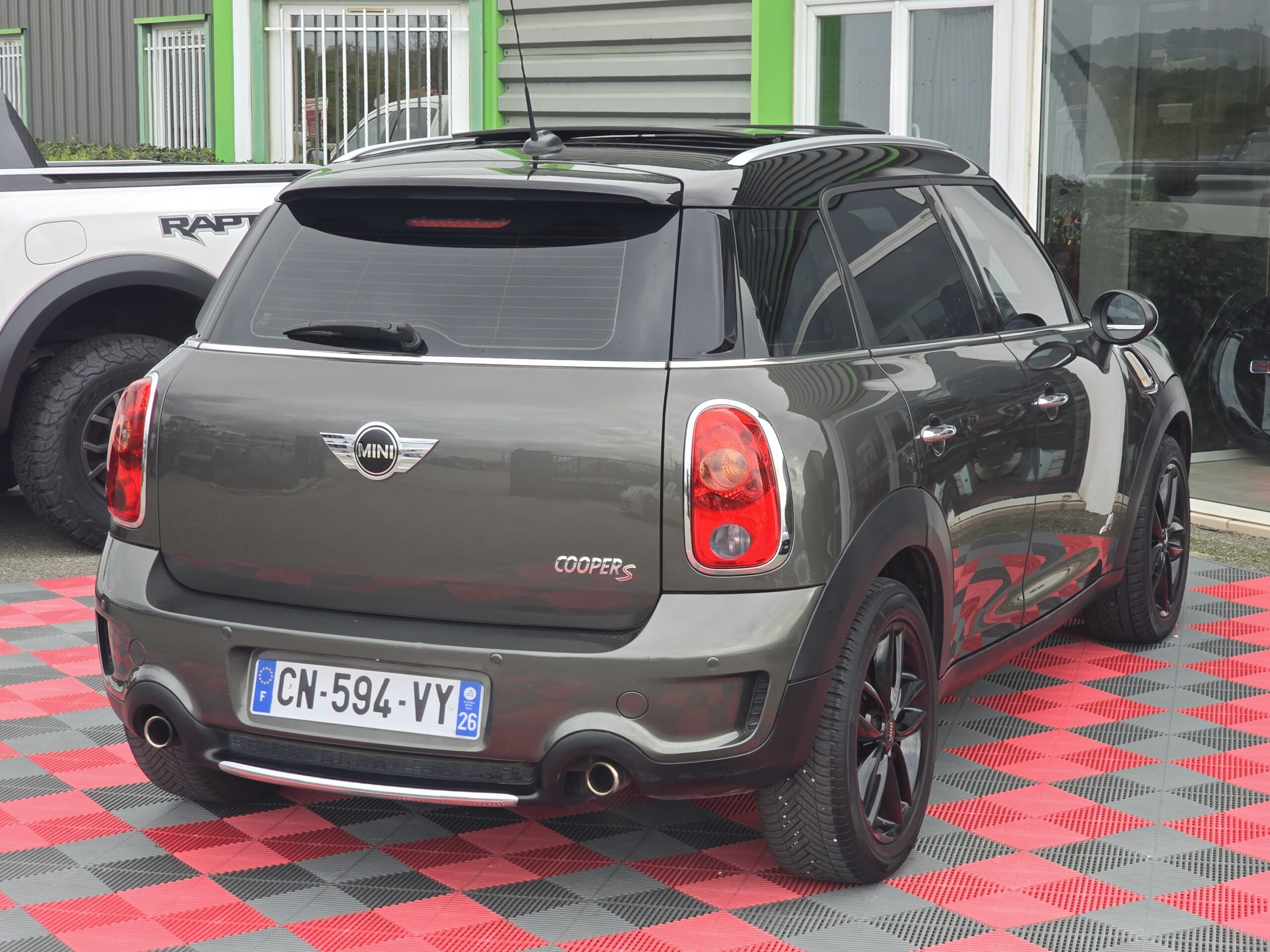 Photo Mini Countryman Cooper S 1.6 184 ch All4  BVA - Toit Panoramique - Pack Red Hot Chili - GPS