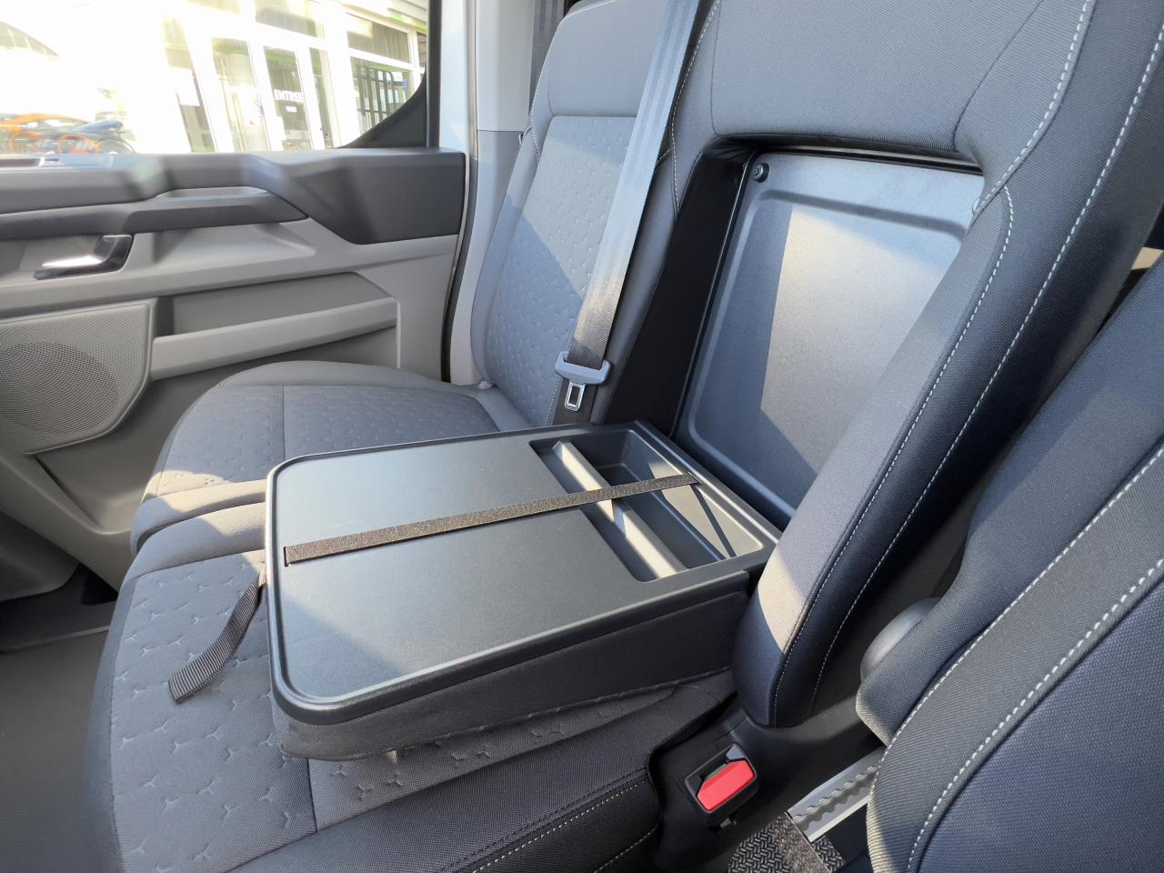Photo FORD TRANSIT CUSTOM Limited cabine approfondie L2H1 2.0 TDCI 170 BVA Garantie 5 ans / 200 000kms - Attelage -TVA Apparen
