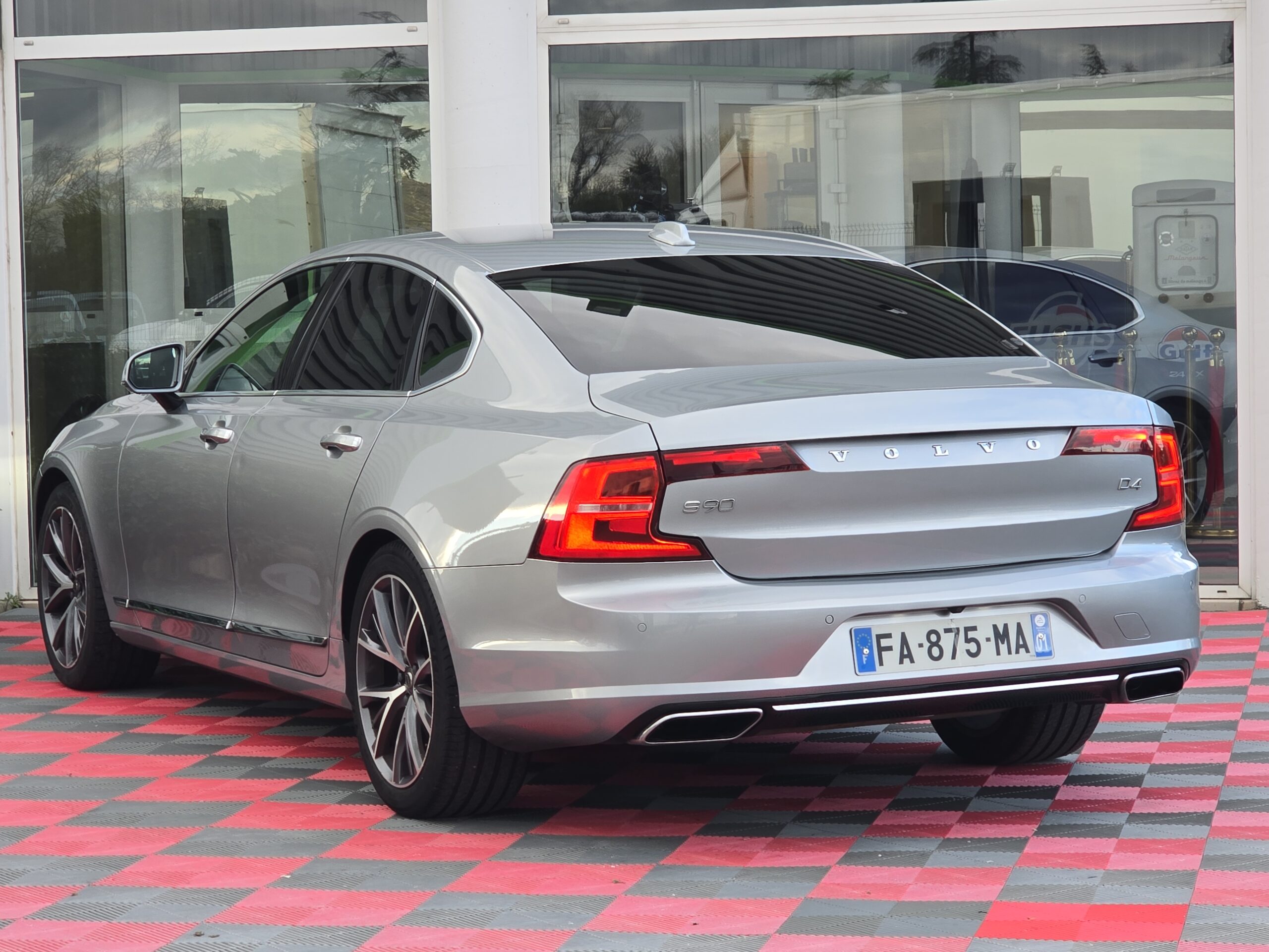 Photo Volvo S90 Inscription Luxe 2.0 d4 190 ch Geartronic 8
