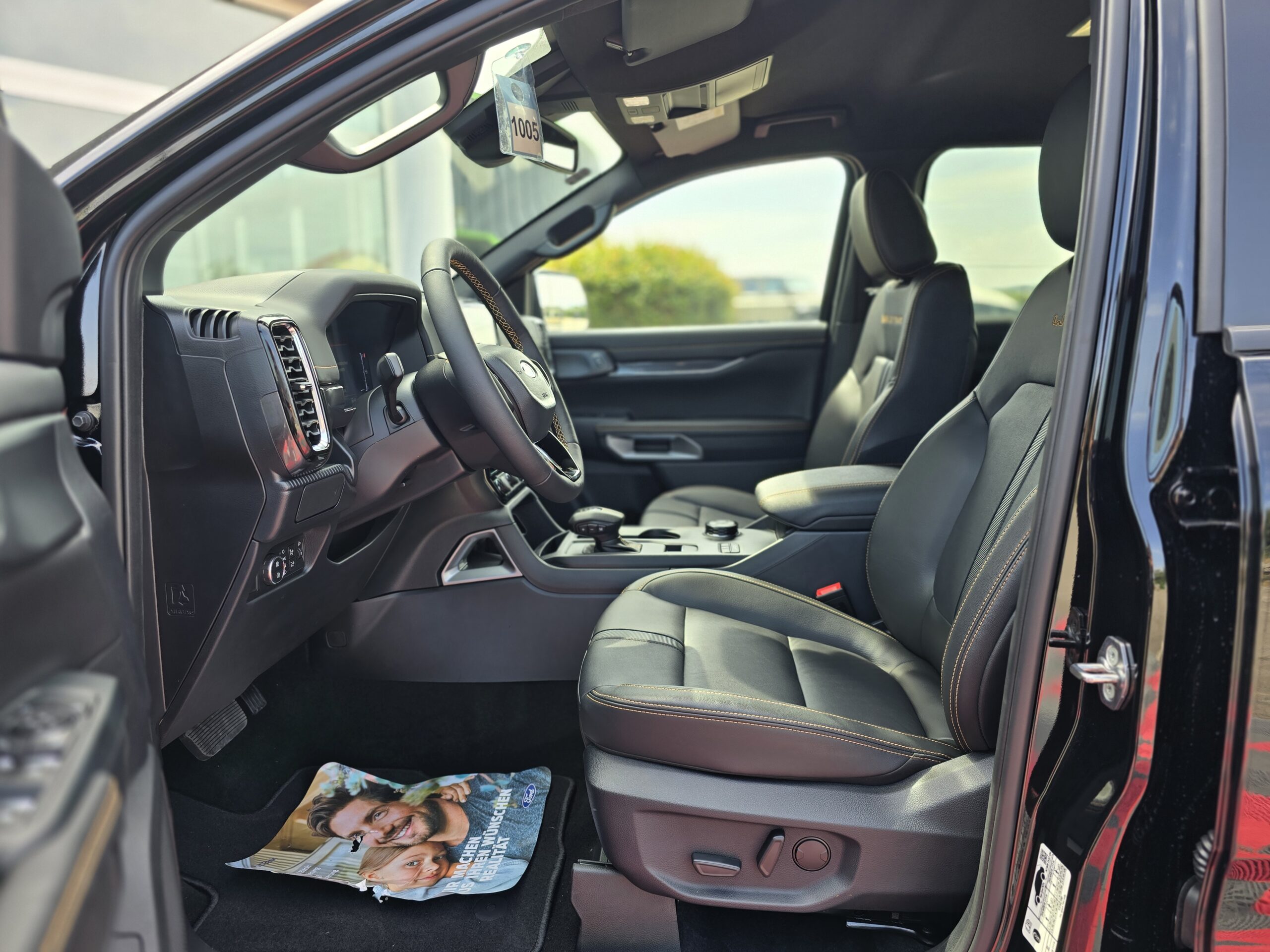 Photo Ford Ranger Wildtrack Double Cabine 2.0 ECOBLUE 205 CH TVA RECUPERABLE