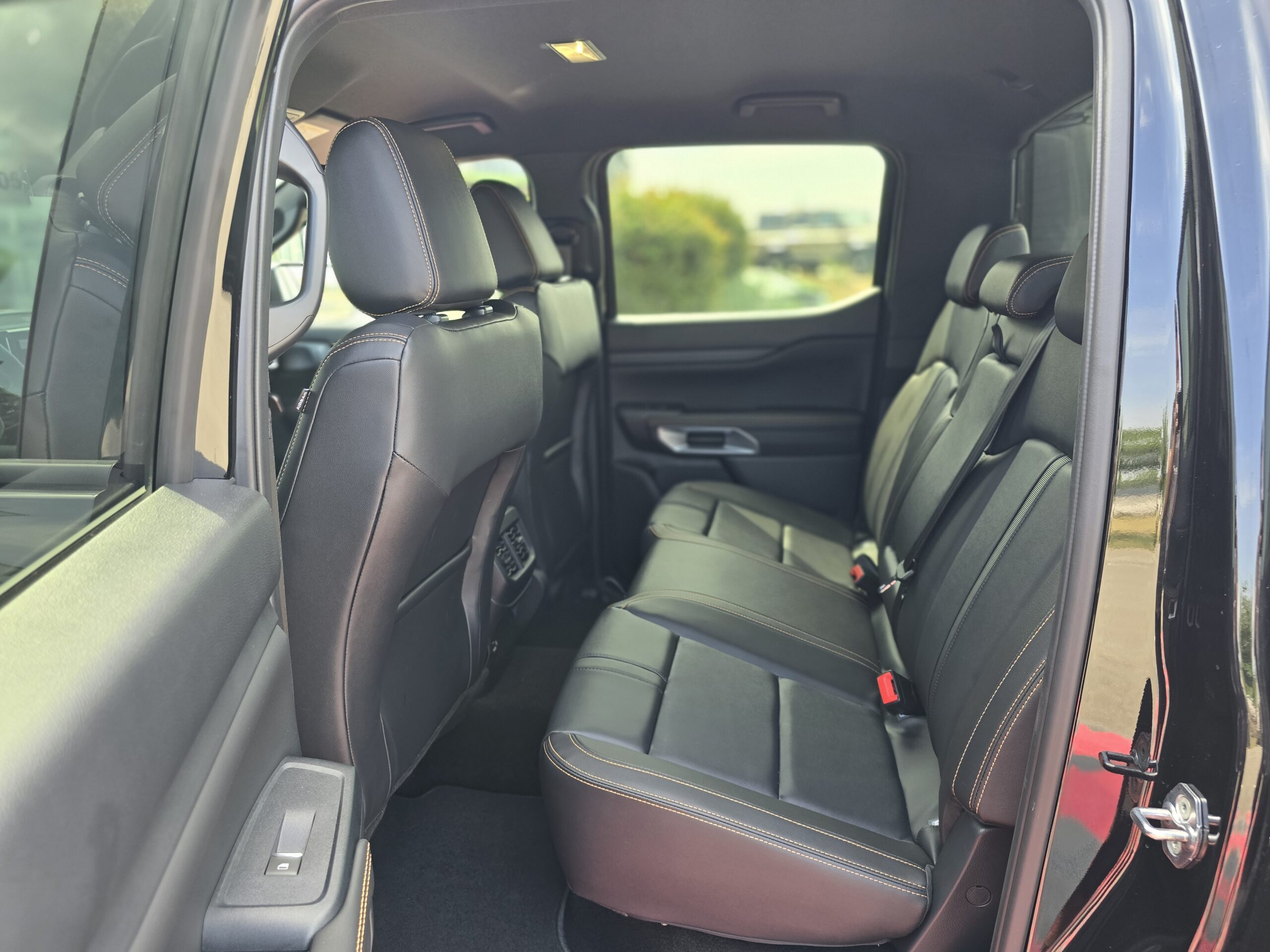 Photo Ford Ranger Wildtrack Double Cabine 2.0 ECOBLUE 205 CH TVA RECUPERABLE