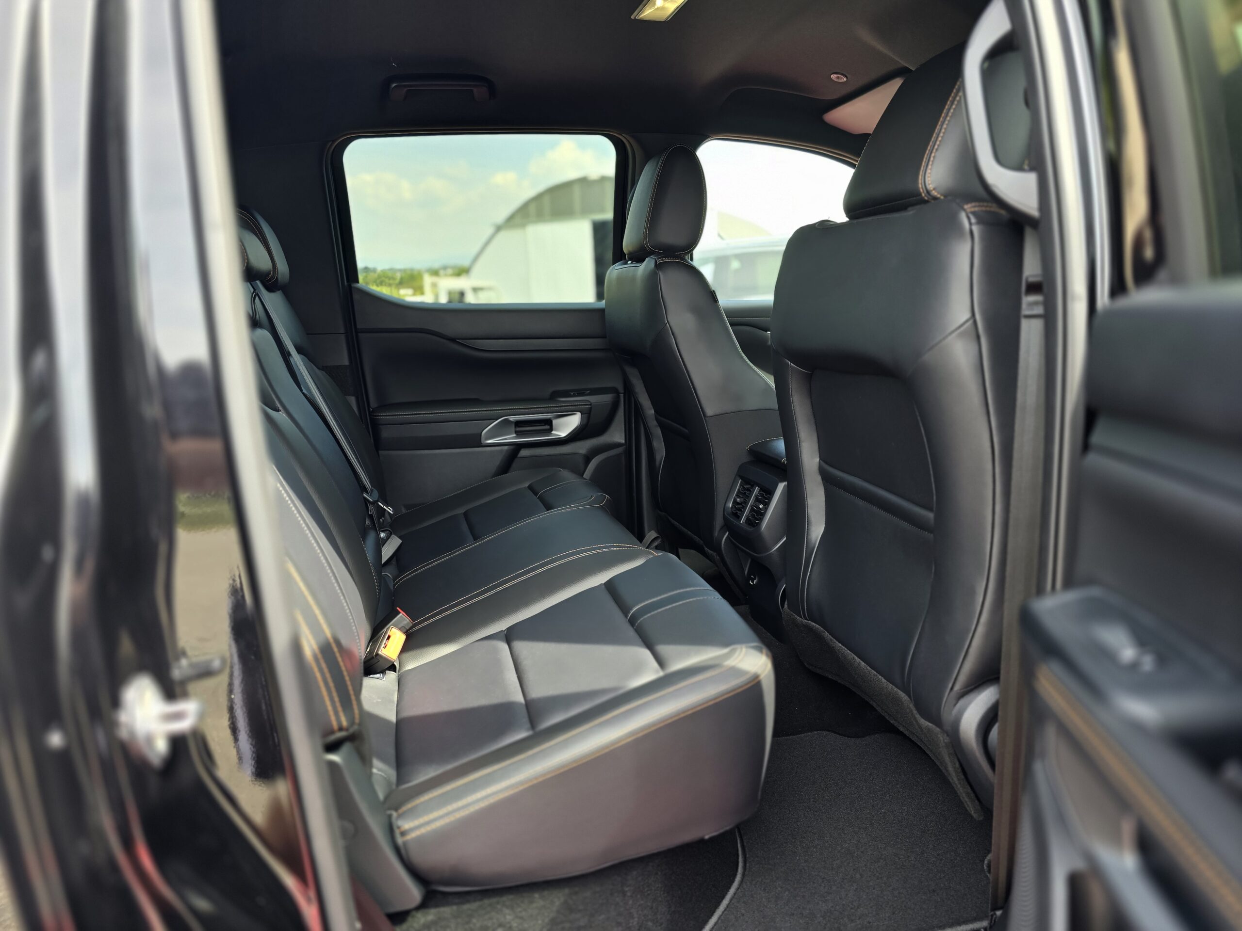 Photo Ford Ranger Wildtrack Double Cabine 2.0 ECOBLUE 205 CH TVA RECUPERABLE