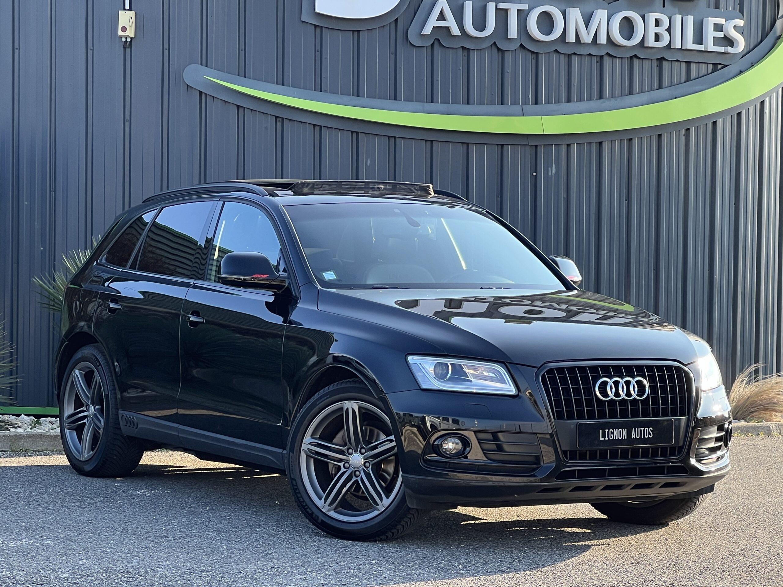 Photo Audi Q5 S-line 2.0 190 ch S-tronic - 1er main - Origine France - toit panoramique