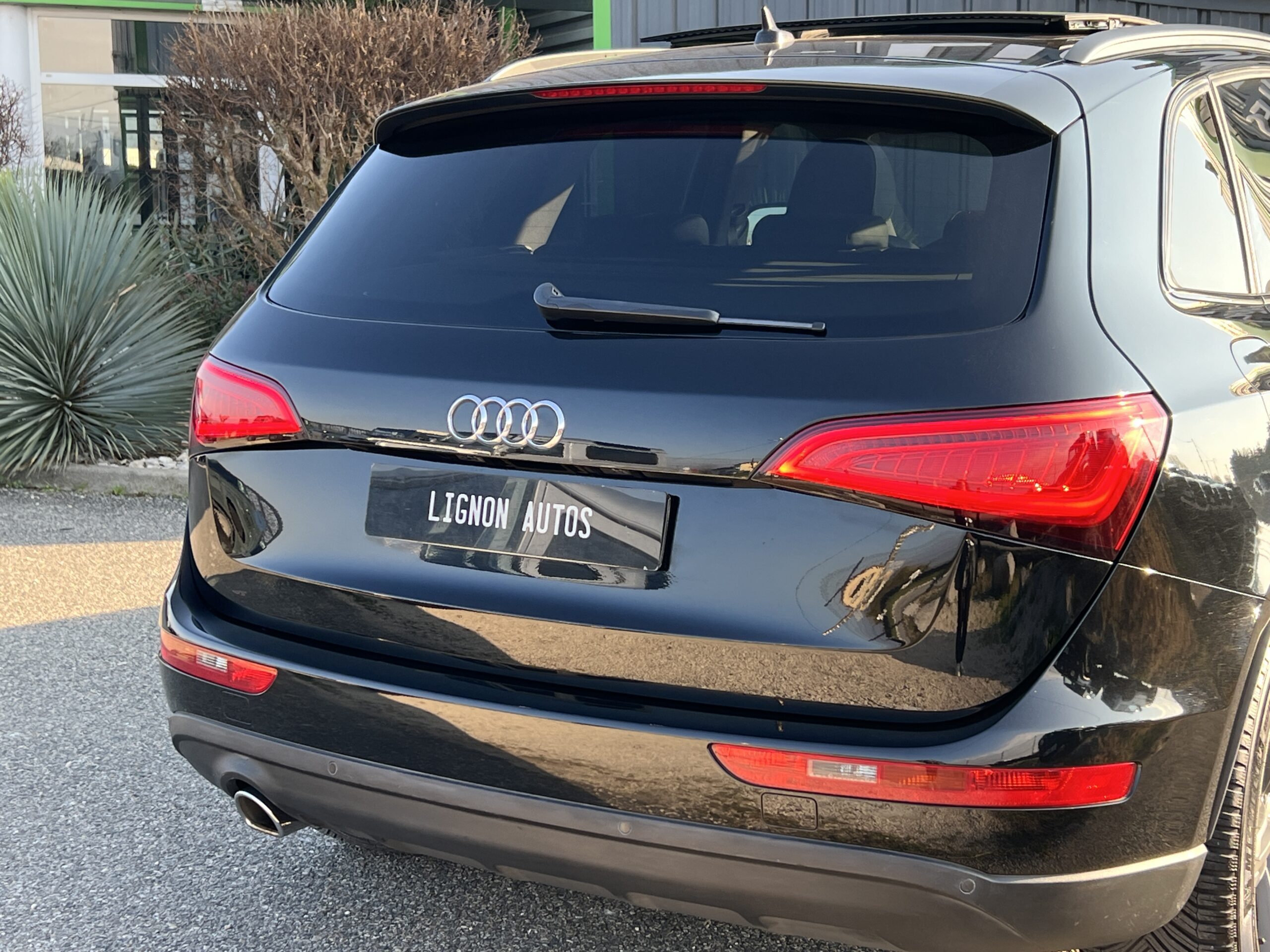 Photo Audi Q5 S-line 2.0 190 ch S-tronic - 1er main - Origine France - toit panoramique