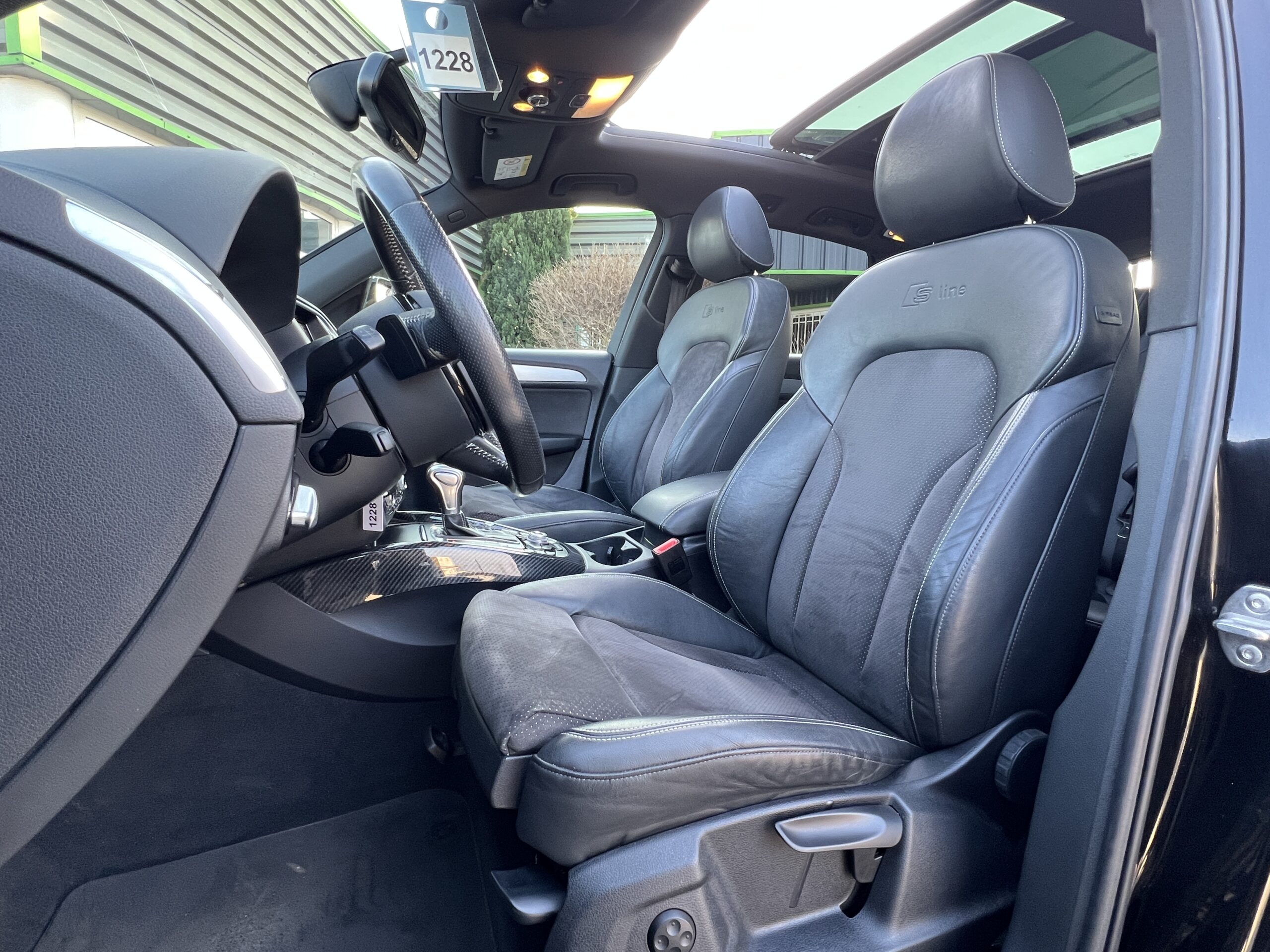 Photo Audi Q5 S-line 2.0 190 ch S-tronic - 1er main - Origine France - toit panoramique