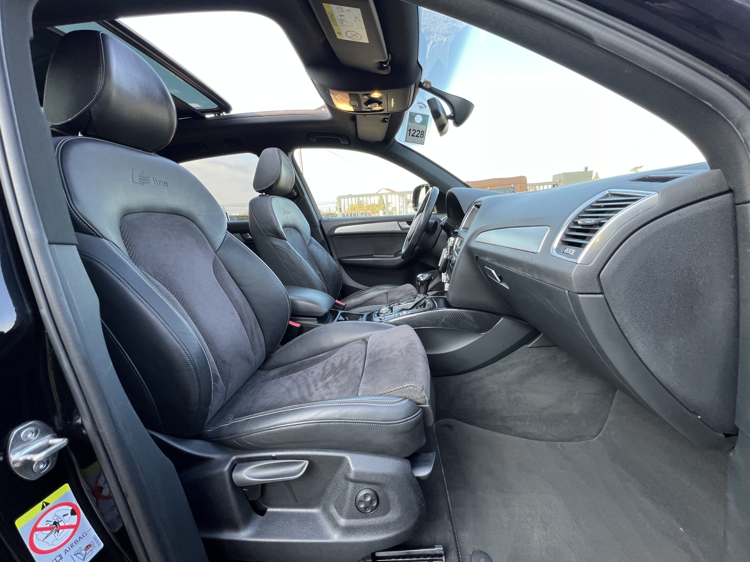 Photo Audi Q5 S-line 2.0 190 ch S-tronic - 1er main - Origine France - toit panoramique