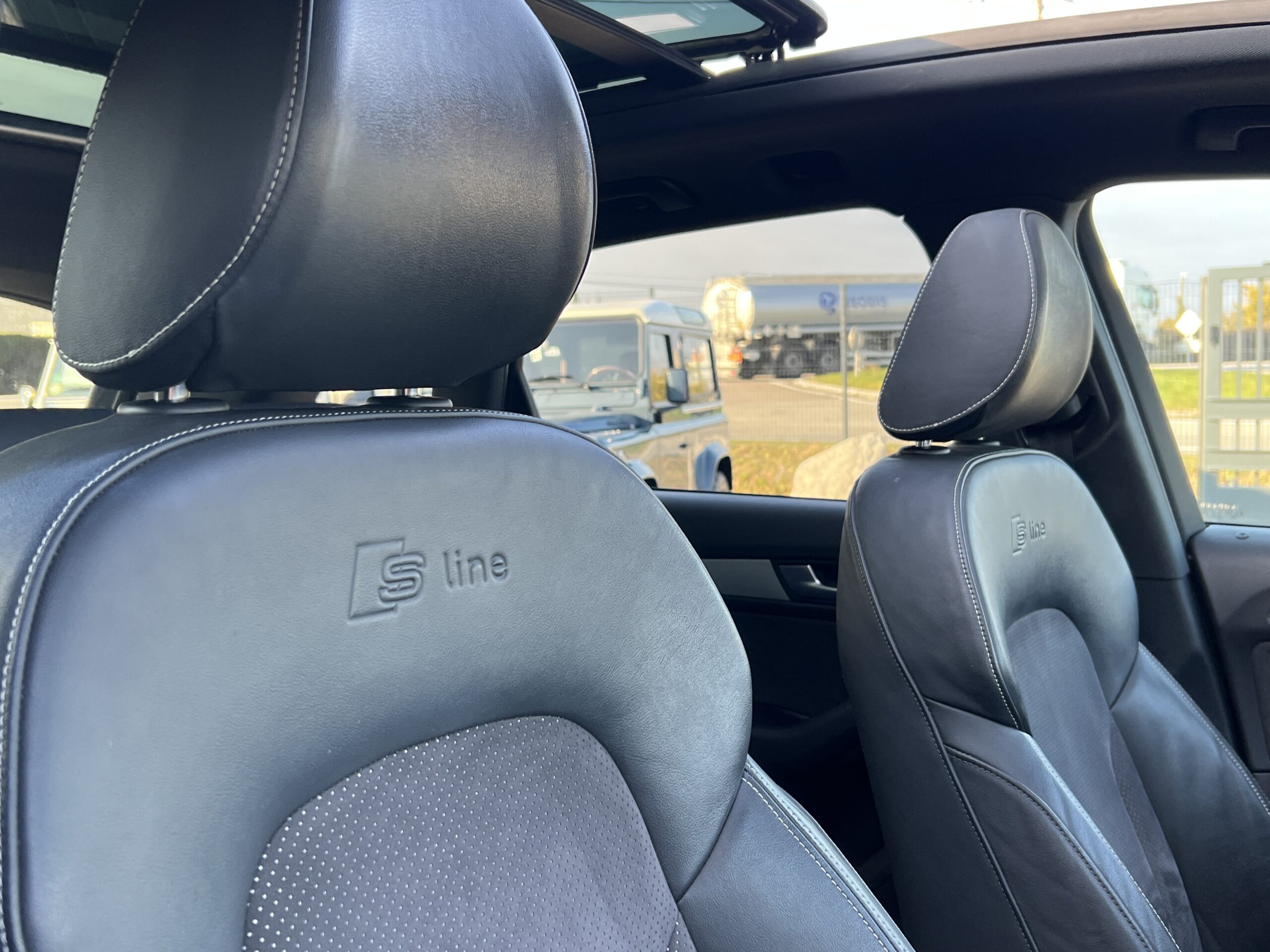 Photo Audi Q5 S-line 2.0 190 ch S-tronic - 1er main - Origine France - toit panoramique