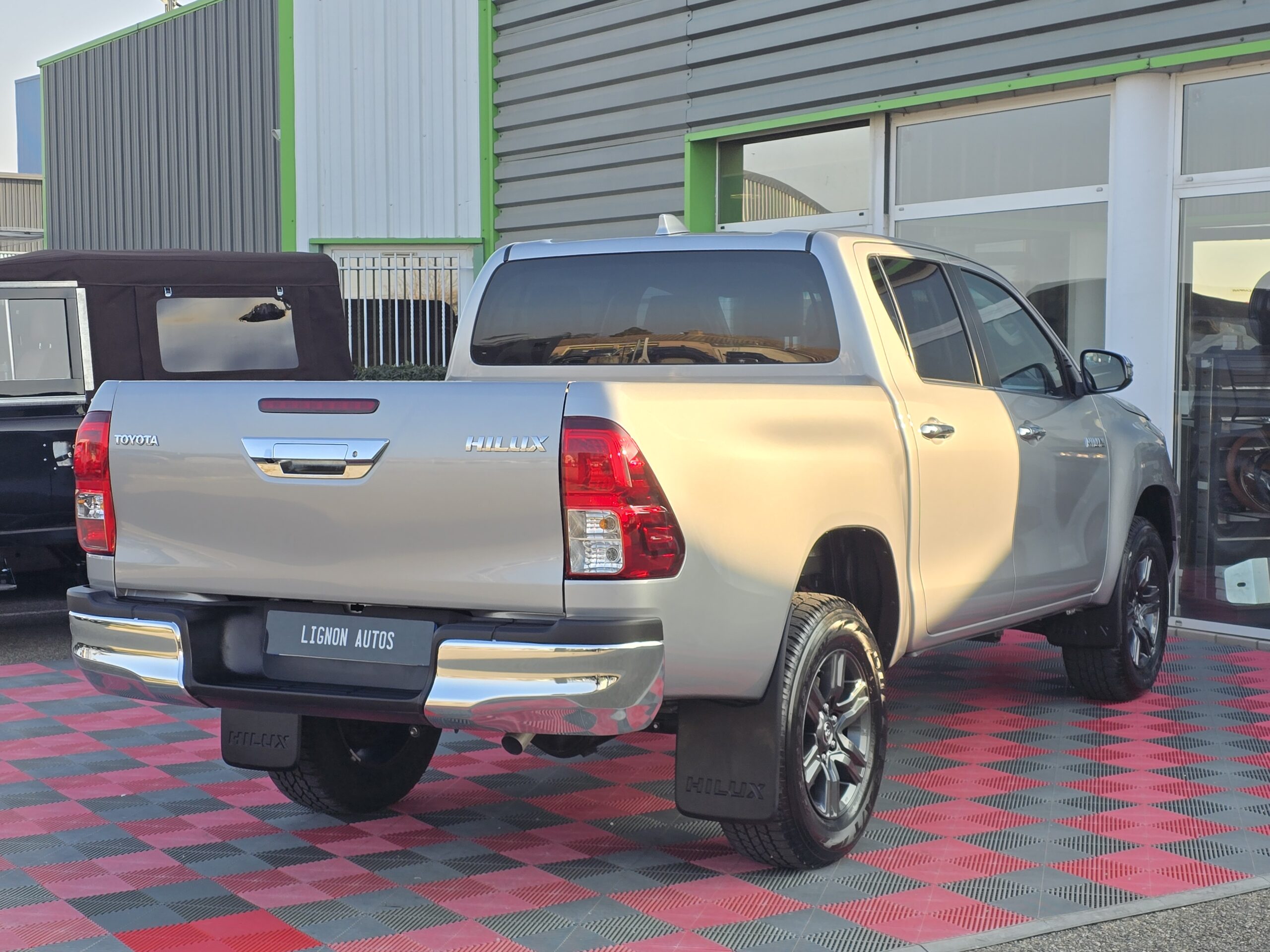Photo Toyota Hilux double cabine 2.4 D4-D 150 BVA Legende