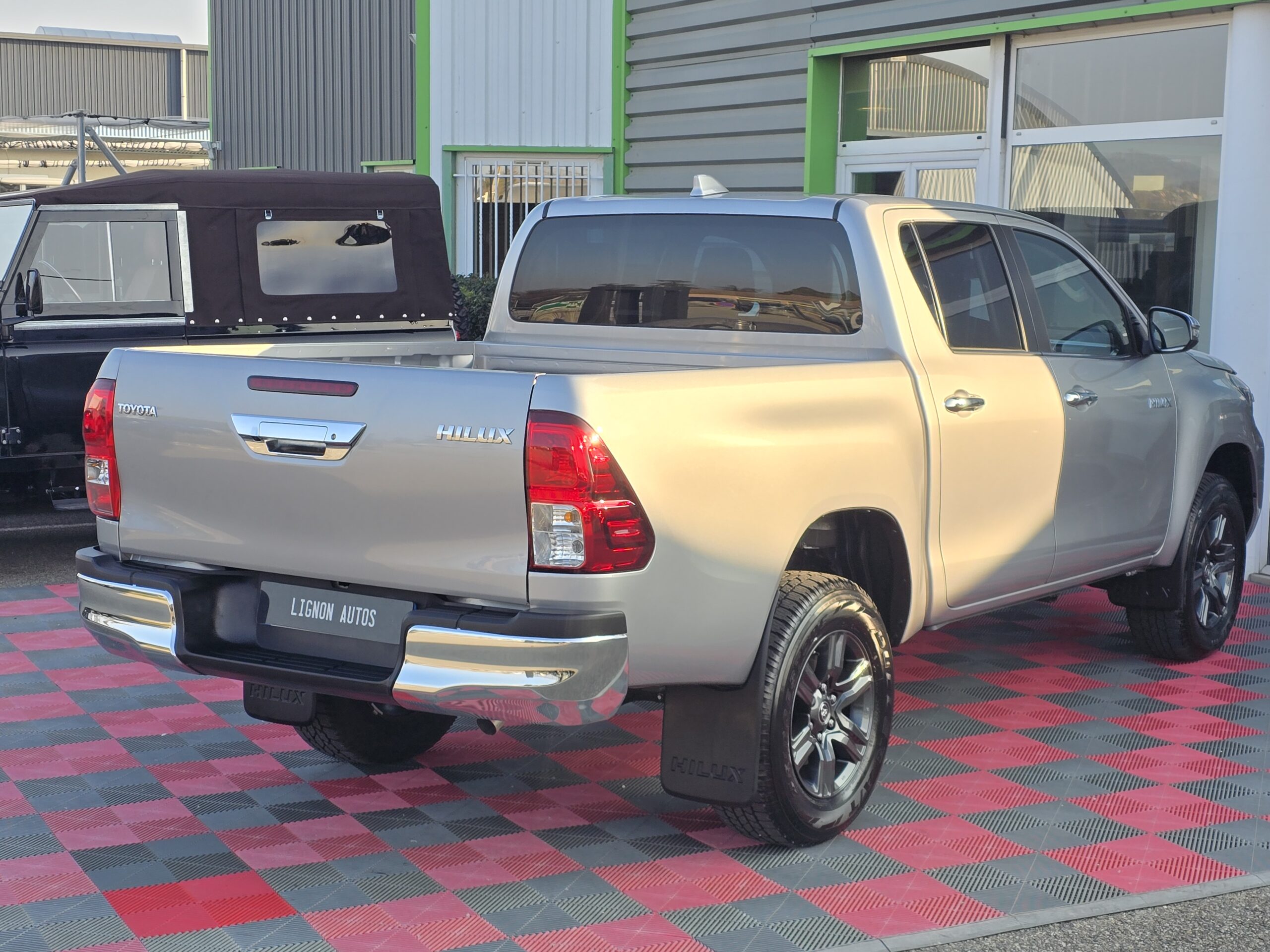 Photo Toyota Hilux double cabine 2.4 D4-D 150 BVA Legende