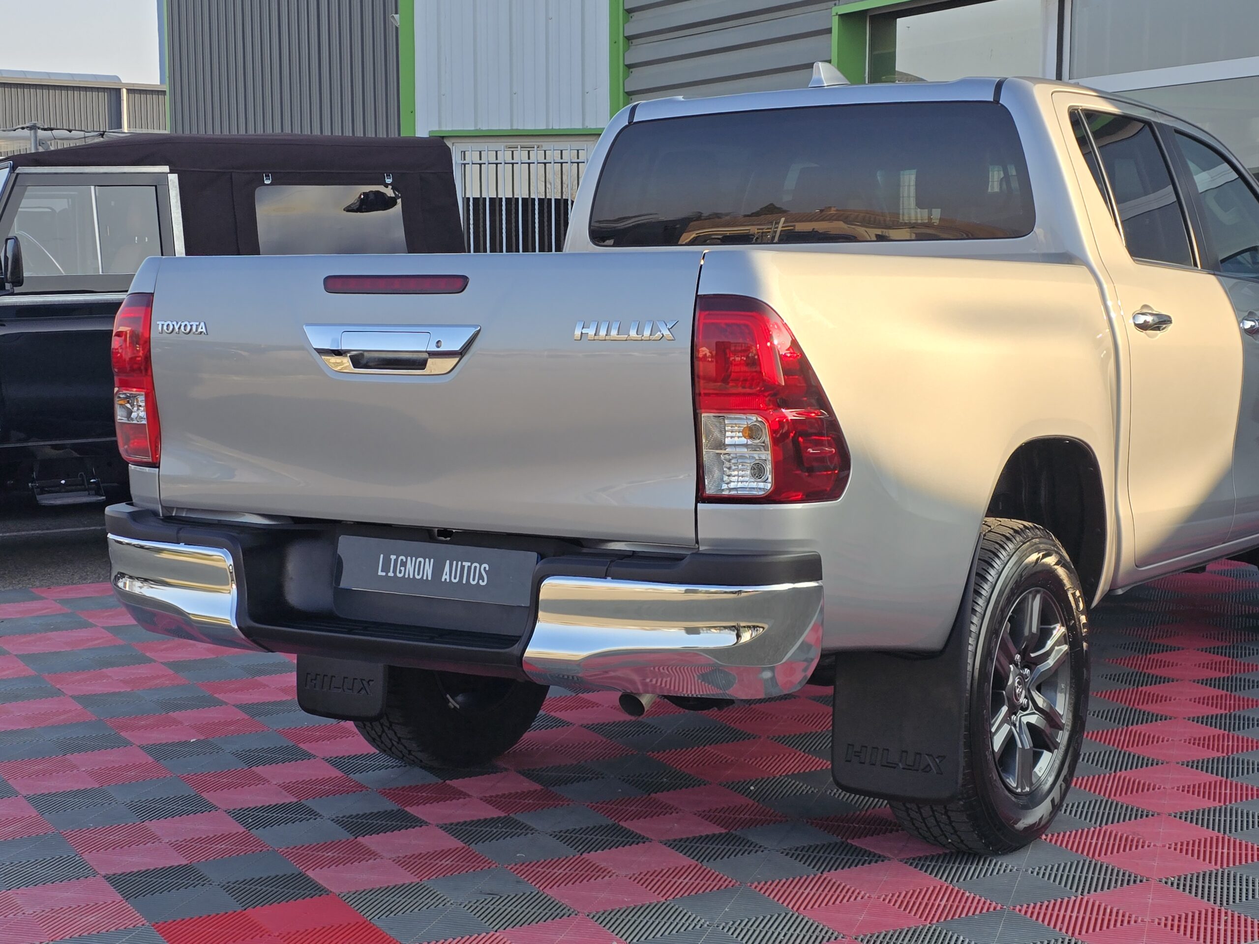 Photo Toyota Hilux double cabine 2.4 D4-D 150 BVA Legende