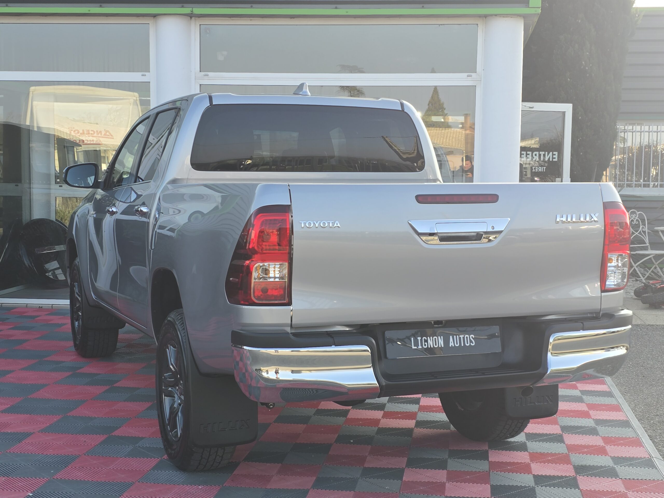 Photo Toyota Hilux double cabine 2.4 D4-D 150 BVA Legende