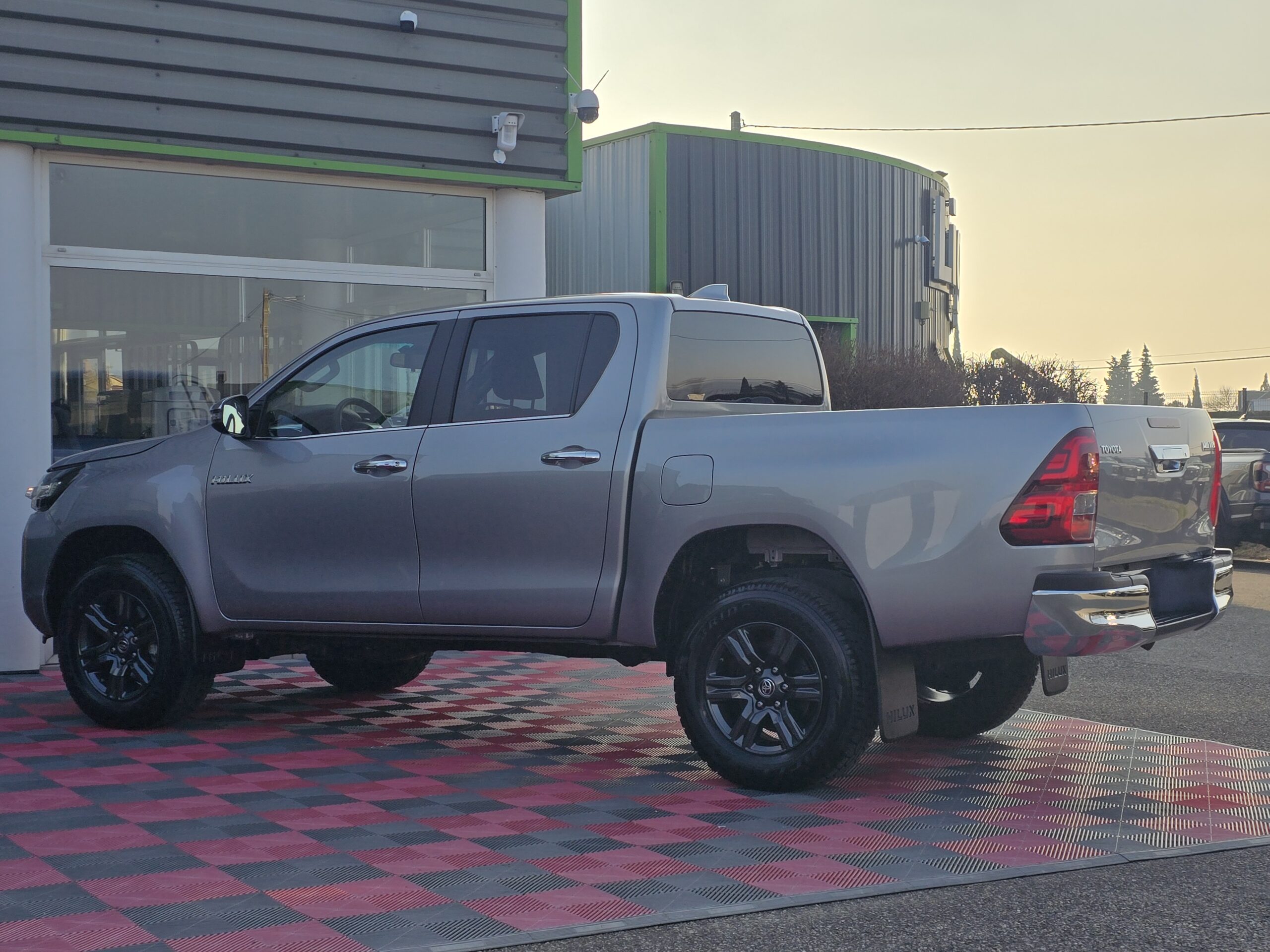 Photo Toyota Hilux double cabine 2.4 D4-D 150 BVA Legende