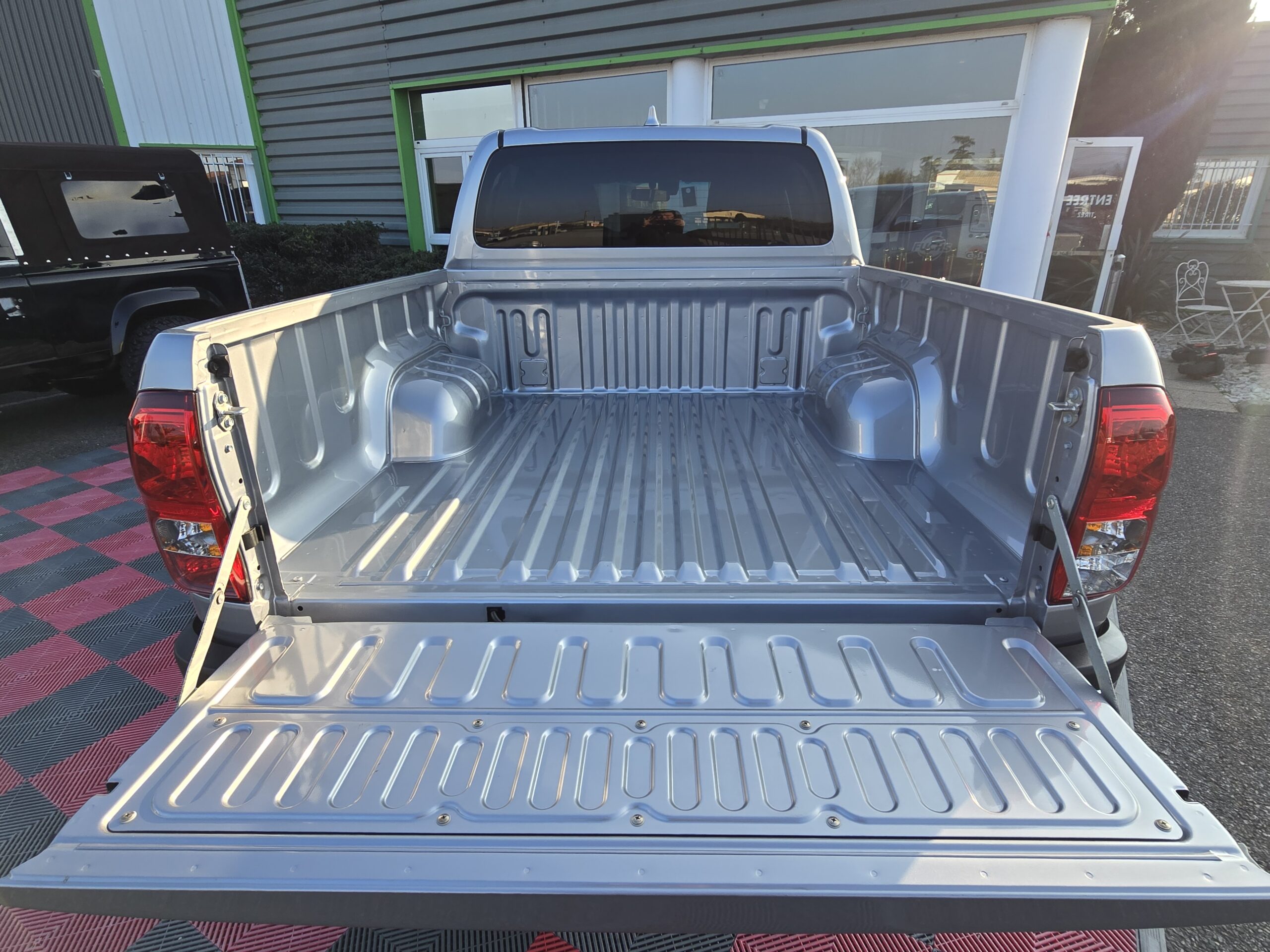 Photo Toyota Hilux double cabine 2.4 D4-D 150 BVA Legende