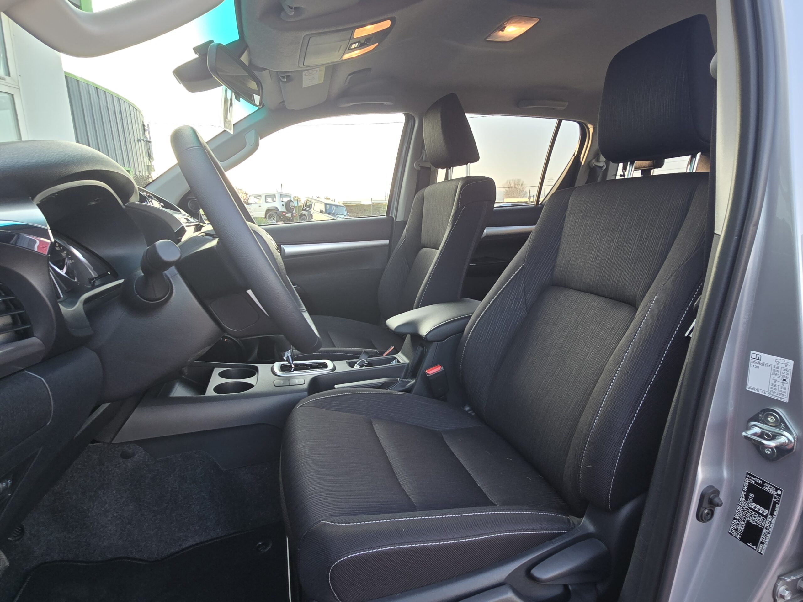 Photo Toyota Hilux double cabine 2.4 D4-D 150 BVA Legende