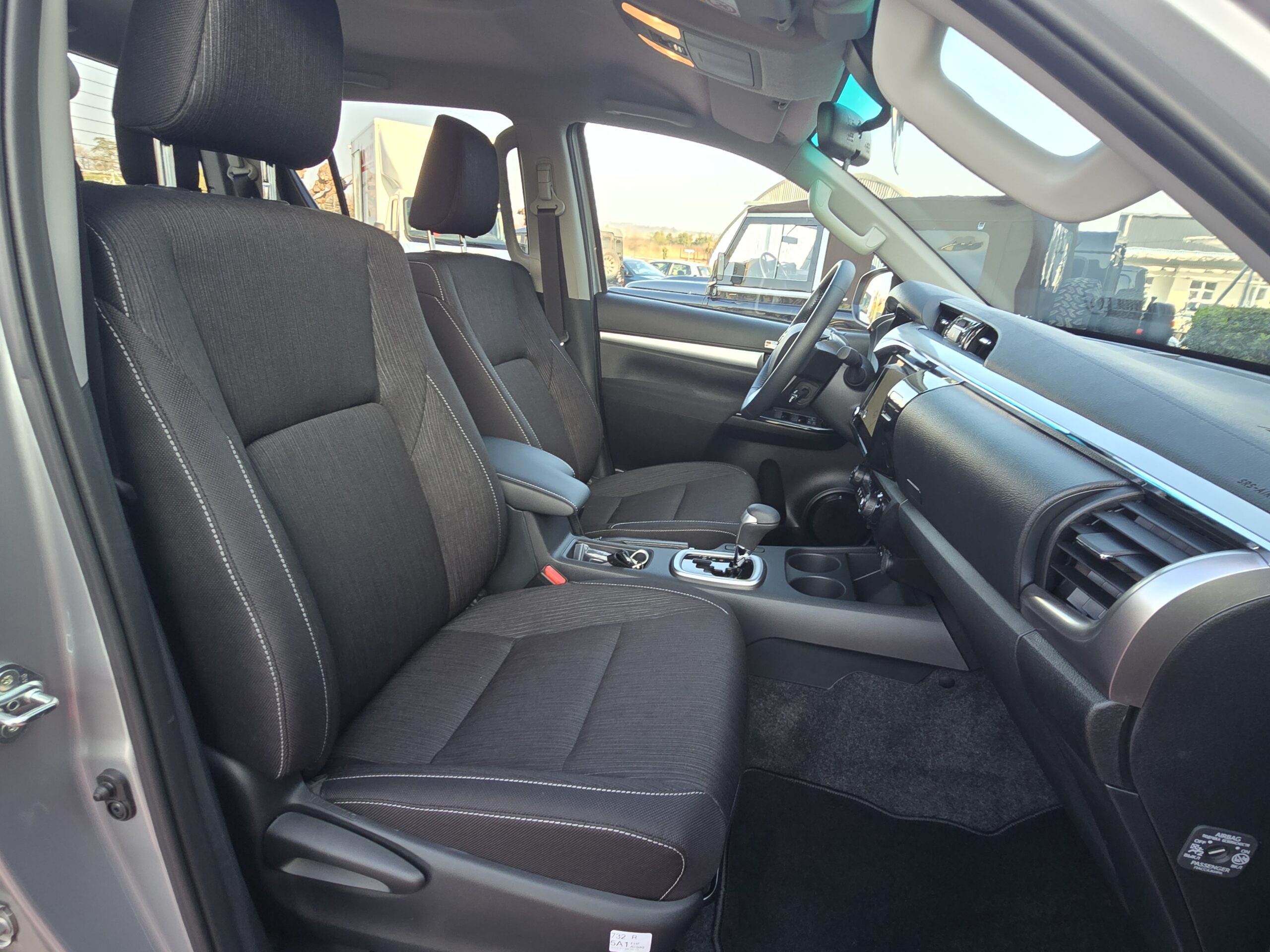 Photo Toyota Hilux double cabine 2.4 D4-D 150 BVA Legende