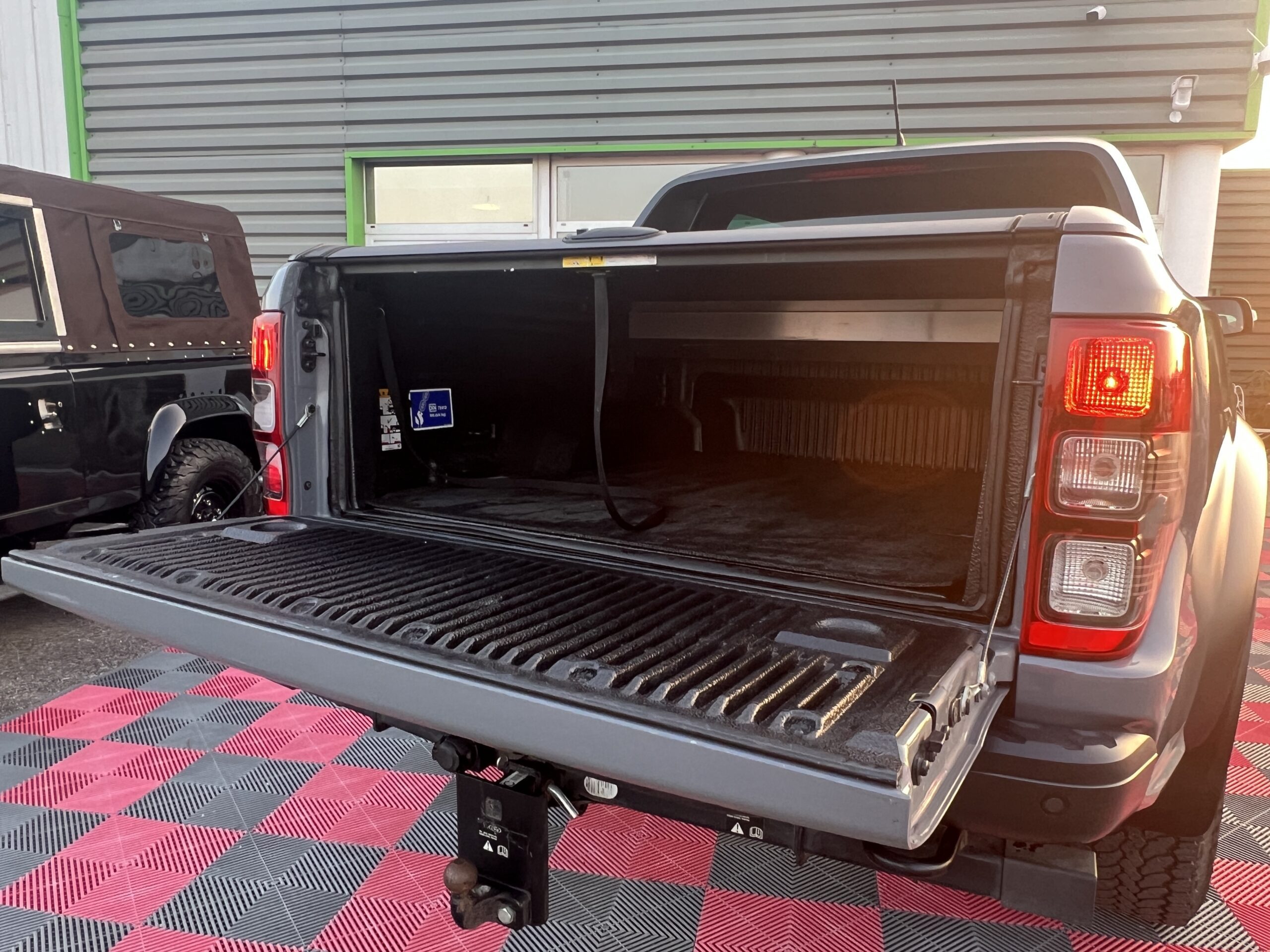Photo Ford Ranger Raptor Double Cabine 2.0 TDCi 213 EcoBlue BVA10 - TVA RECUPERABLE
