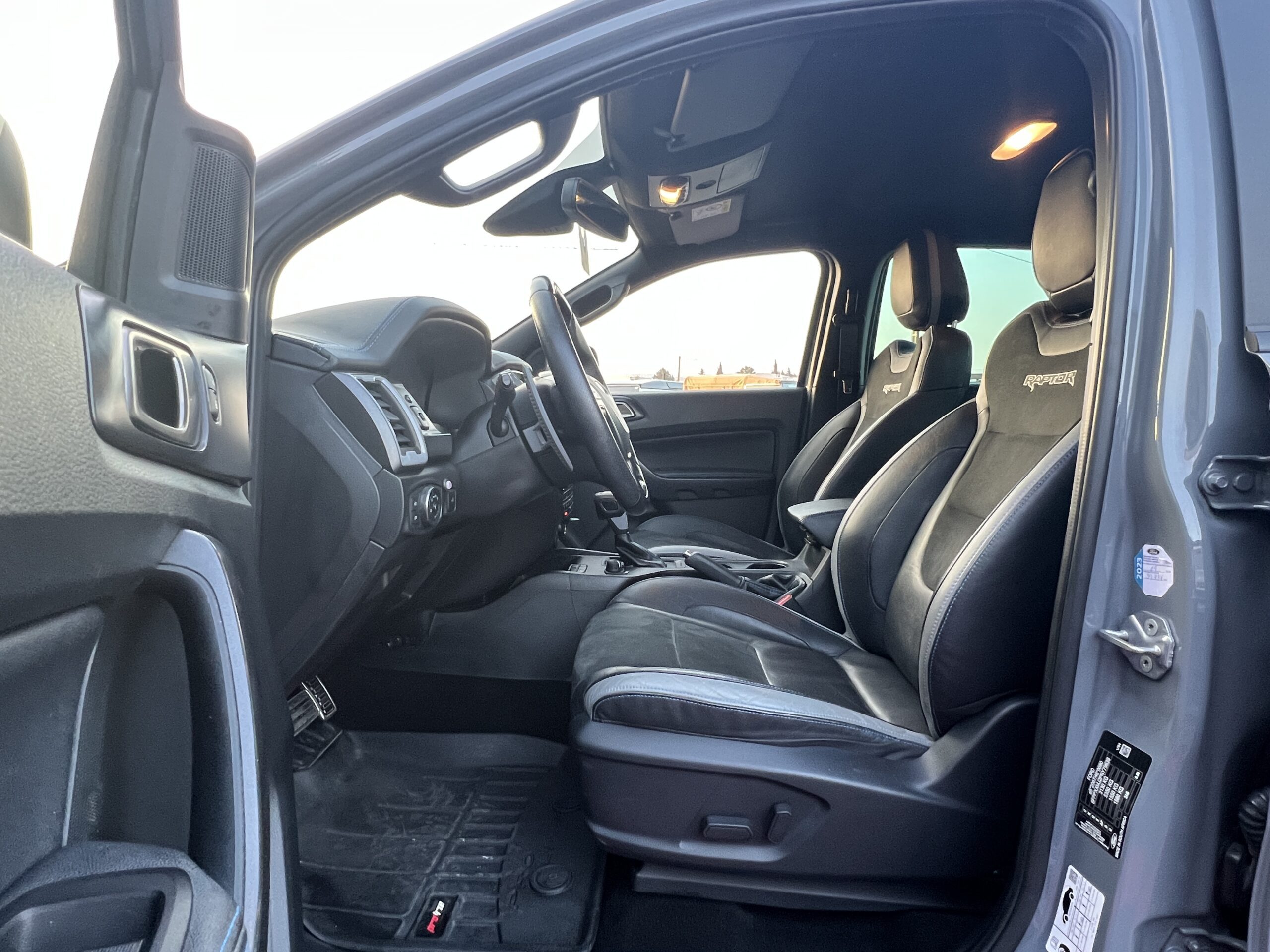 Photo Ford Ranger Raptor Double Cabine 2.0 TDCi 213 EcoBlue BVA10 - TVA RECUPERABLE