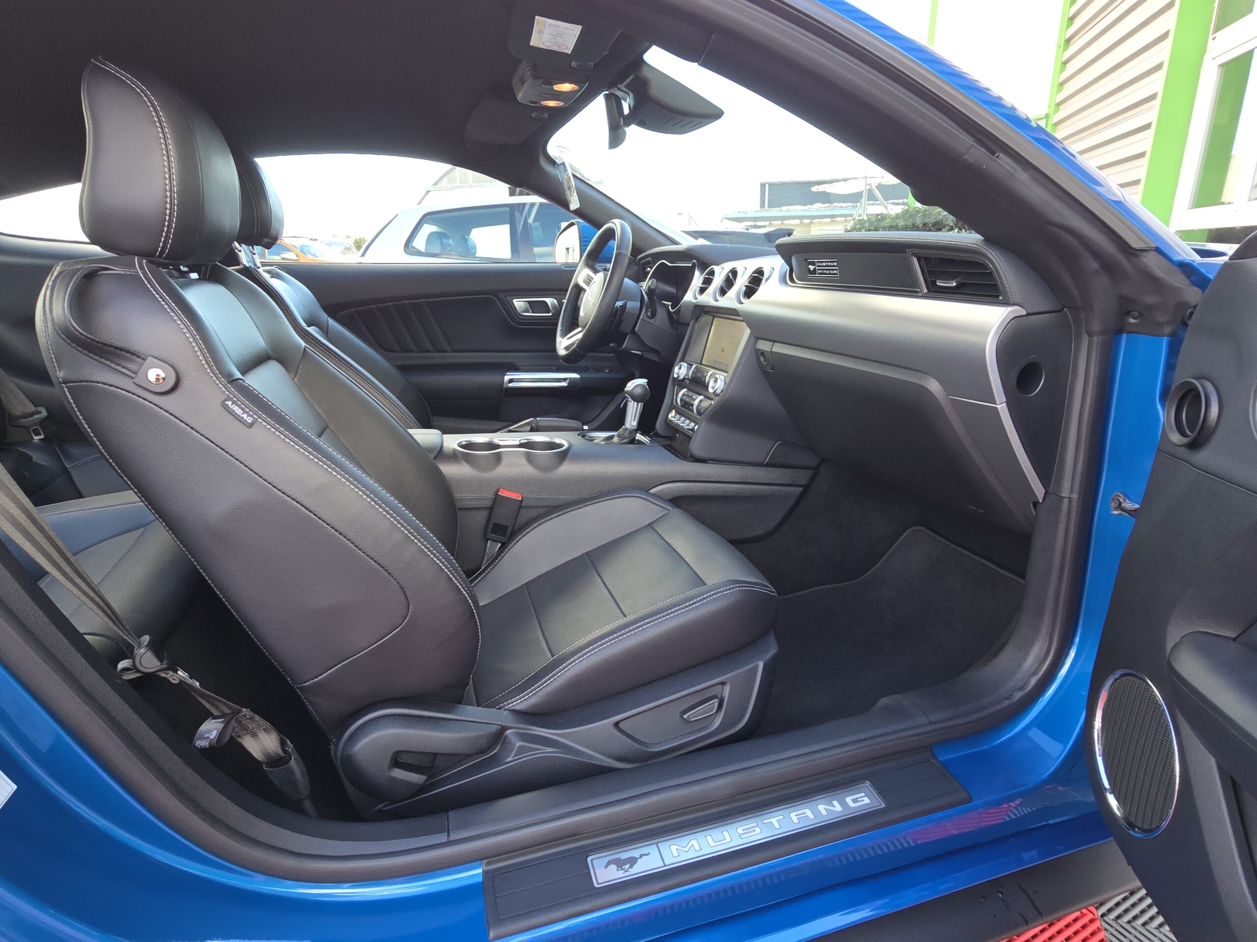 Photo Ford Mustang GT 5.0 v8 Fastback 450 ch BVA10 - 2020 - 13 200KM