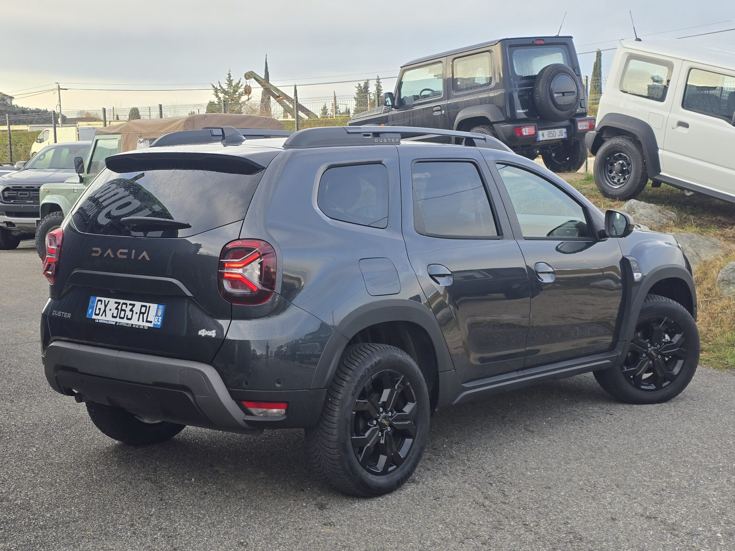 Photo Dacia Duster Extreme Blue DCI 115 4X4 Sièges chauffants + RS