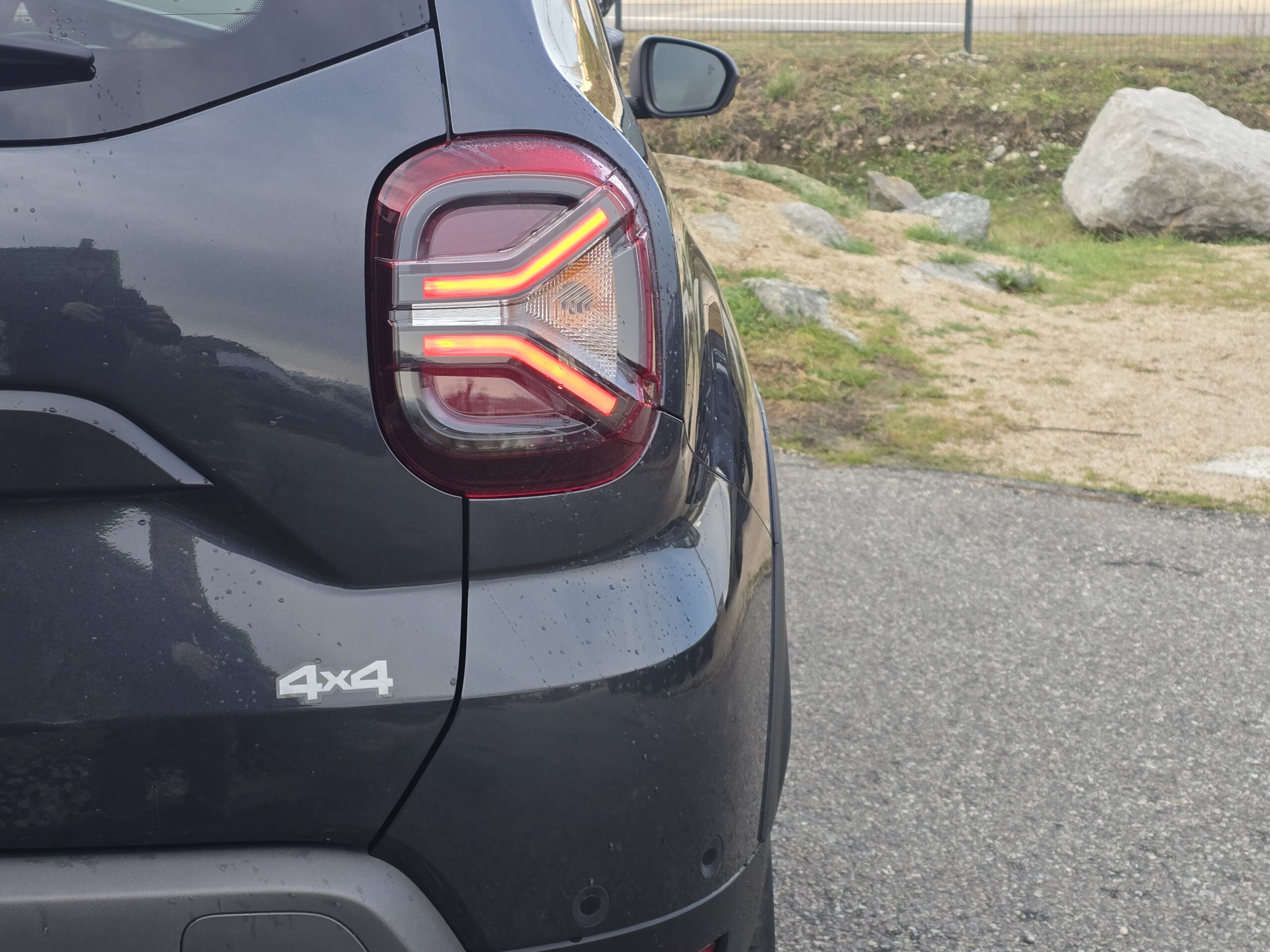 Photo Dacia Duster Extreme Blue DCI 115 4X4 Sièges chauffants + RS