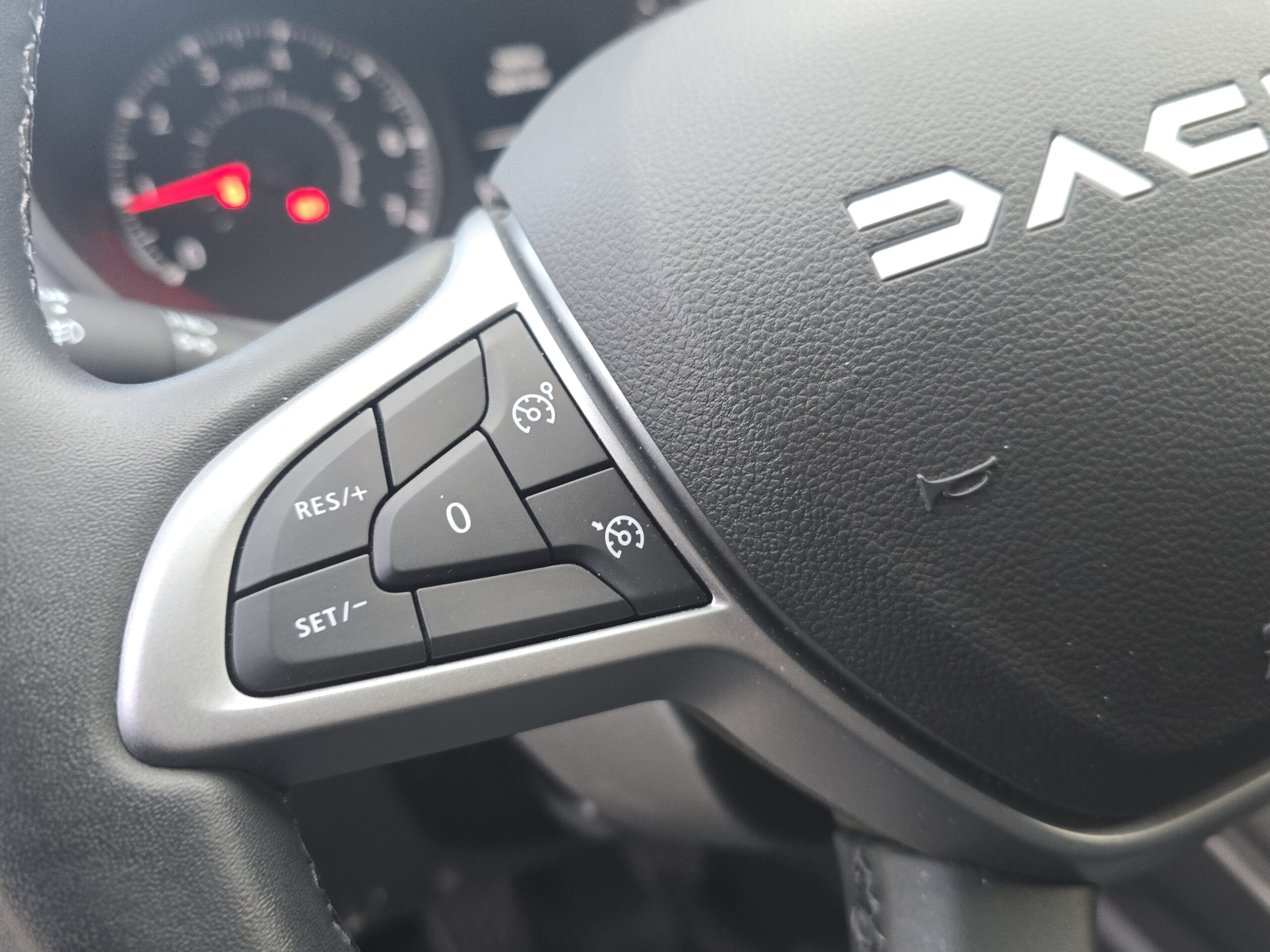 Photo Dacia Duster Extreme Blue DCI 115 4X4 Sièges chauffants + RS