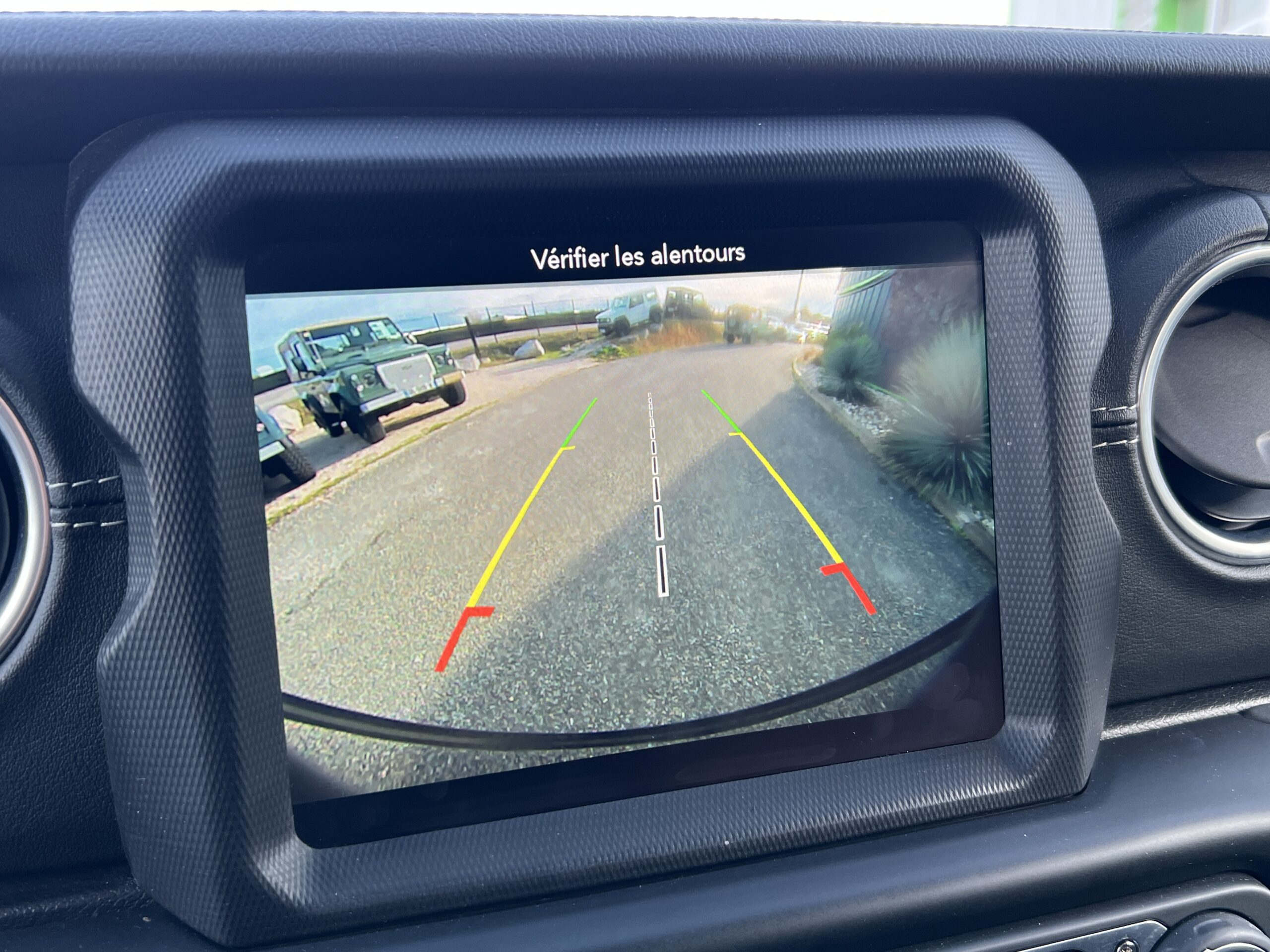 Photo Jeep Wrangler Overland JL 3 Porte Essence 2.0 T 272 ch 4 places Hard top - Attelage