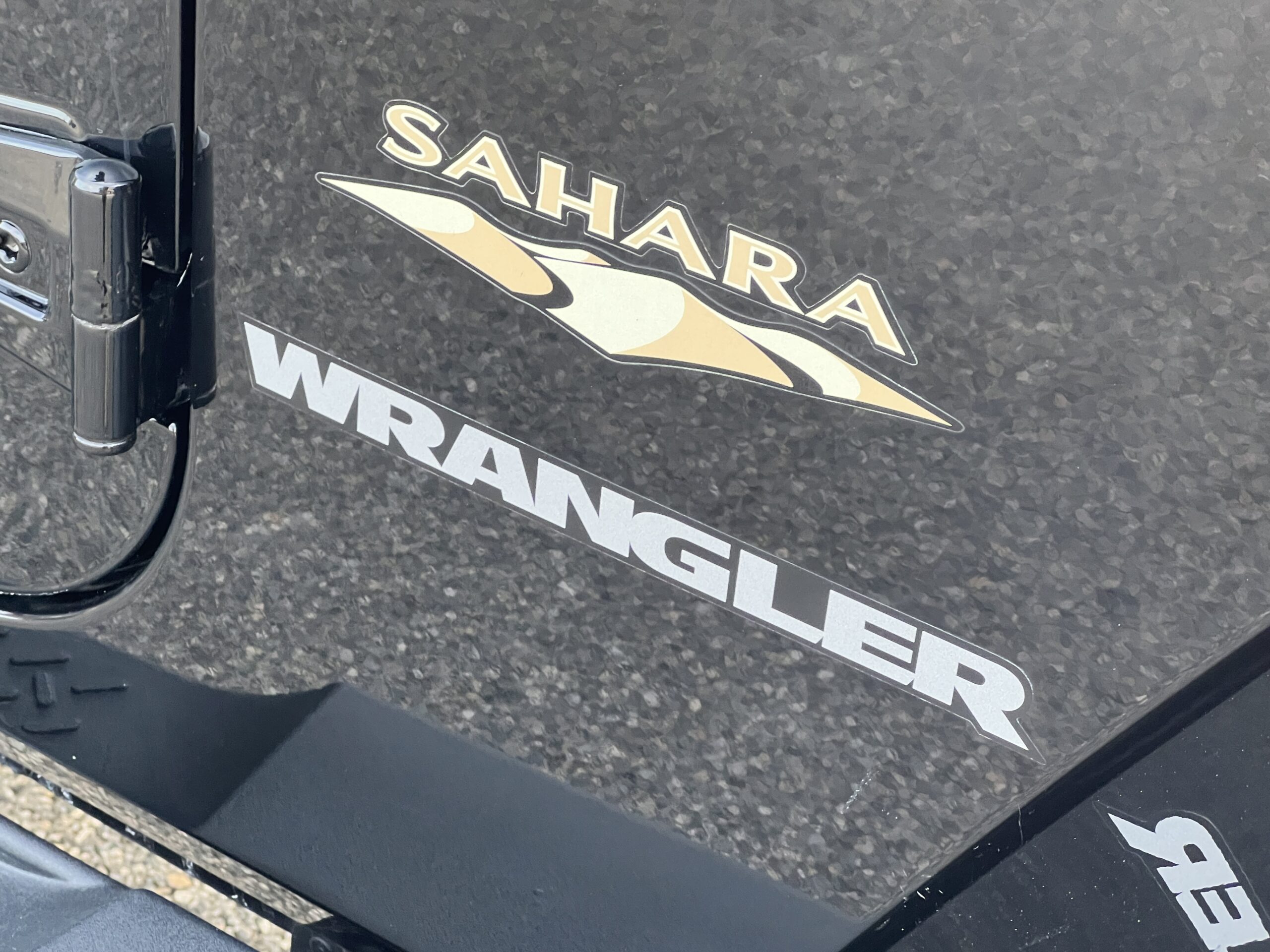 Photo Jeep Wrangler 3 Portes Sahara 3.6 v6 284 ch - 1er main