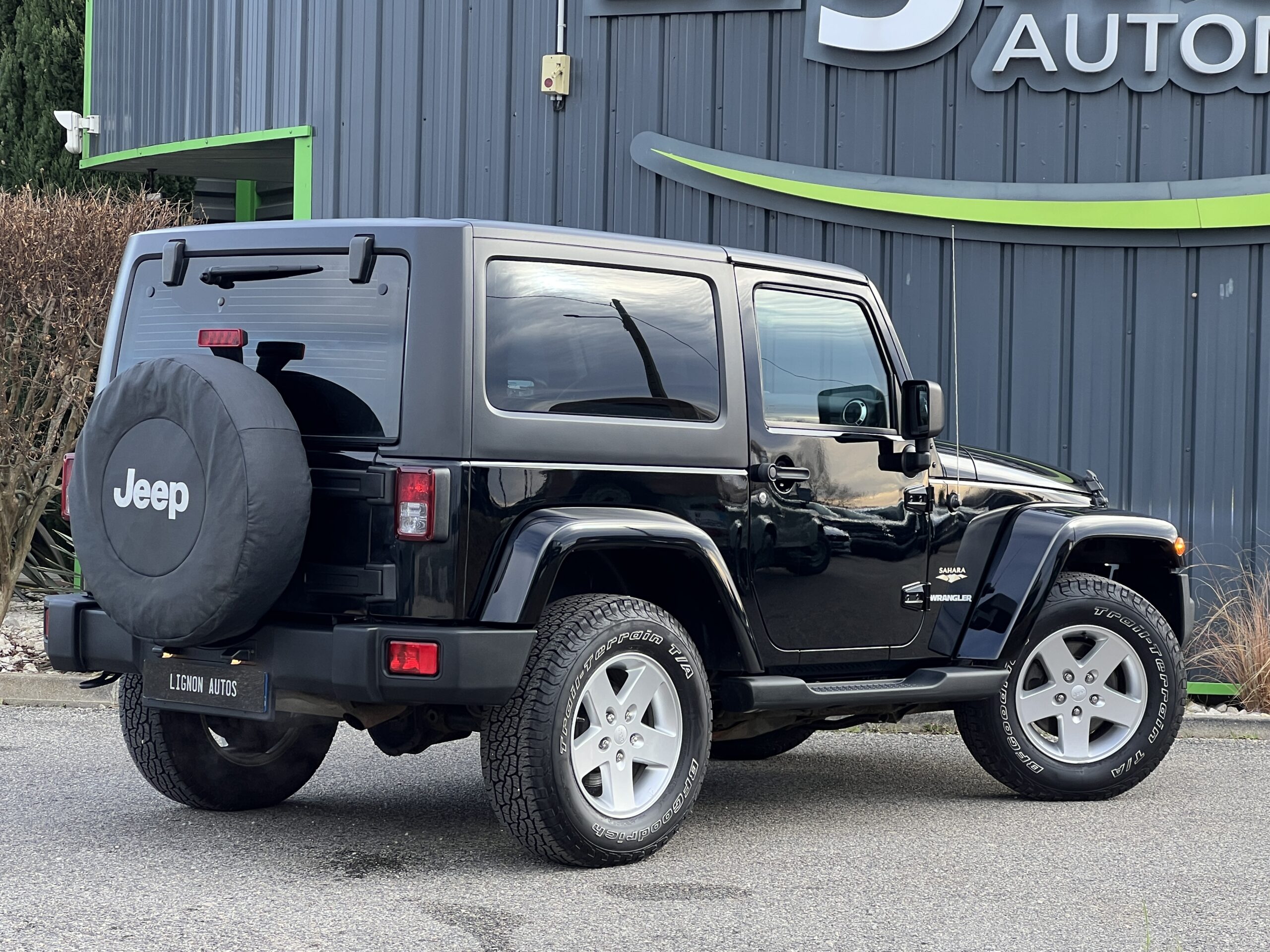 Photo Jeep Wrangler 3 Portes Sahara 3.6 v6 284 ch - 1er main