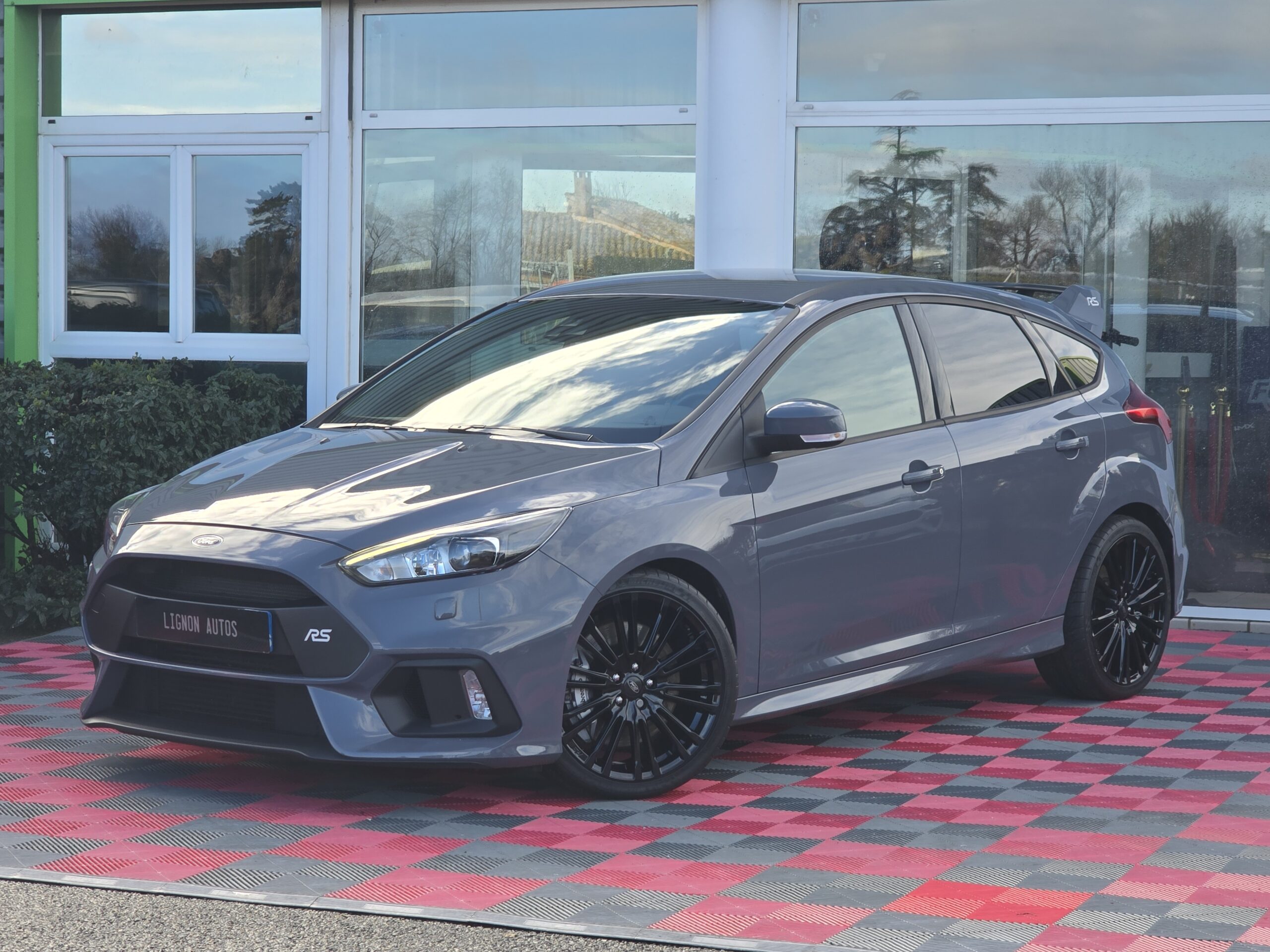 Photo Ford Focus RS 2.3 350 CH Recaro - Hifi Sony - GPS - CARPLAY - PAS DE MALUS