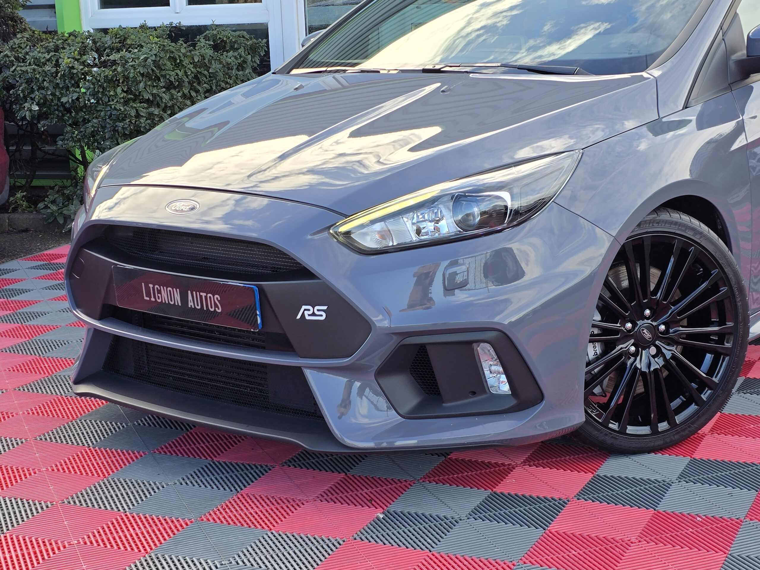 Photo Ford Focus RS 2.3 350 CH Recaro - Hifi Sony - GPS - CARPLAY - PAS DE MALUS