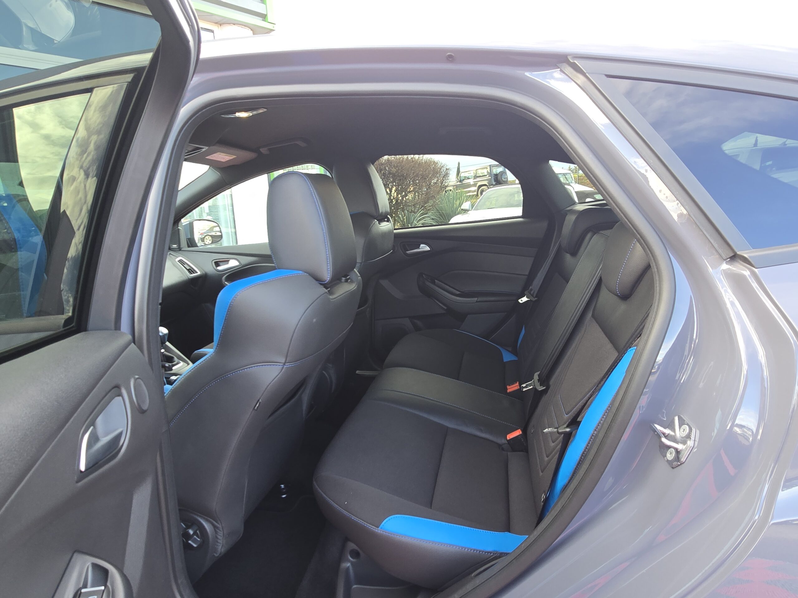 Photo Ford Focus RS 2.3 350 CH Recaro - Hifi Sony - GPS - CARPLAY - PAS DE MALUS