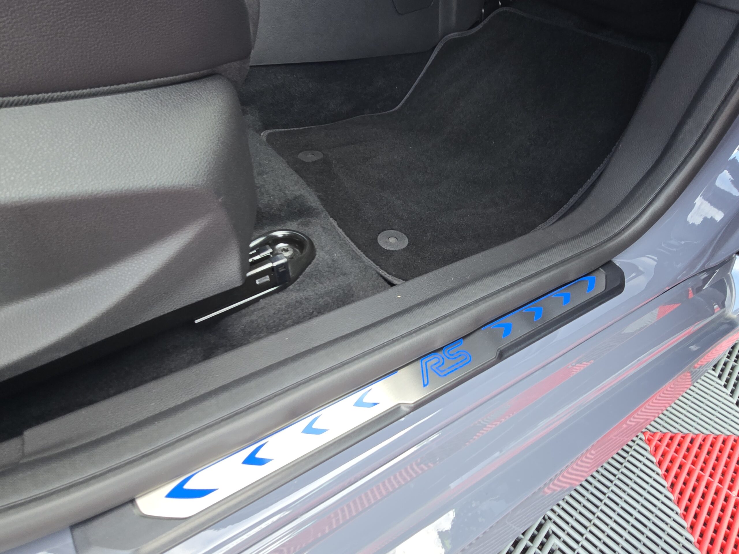 Photo Ford Focus RS 2.3 350 CH Recaro - Hifi Sony - GPS - CARPLAY - PAS DE MALUS